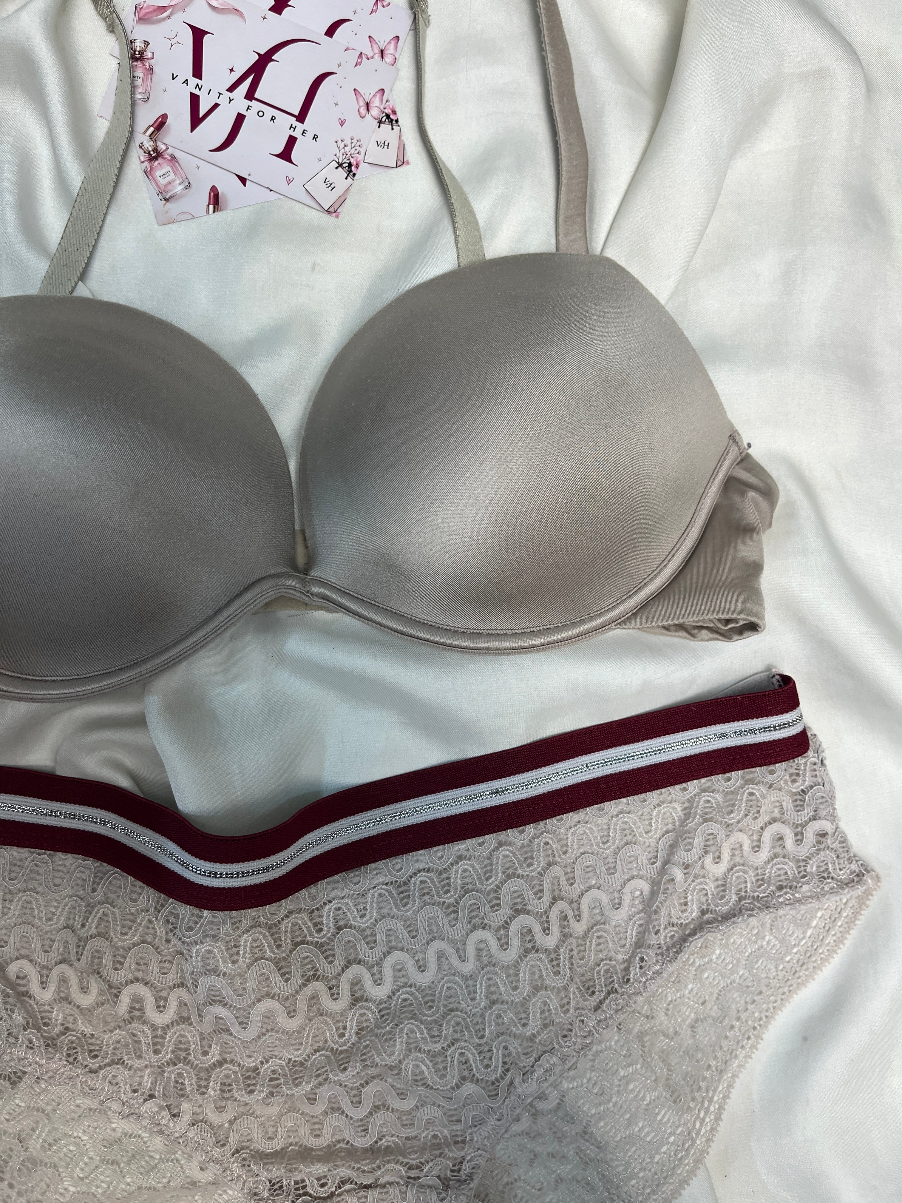 Victoria secret bra with see through thong size : 36C with large panty