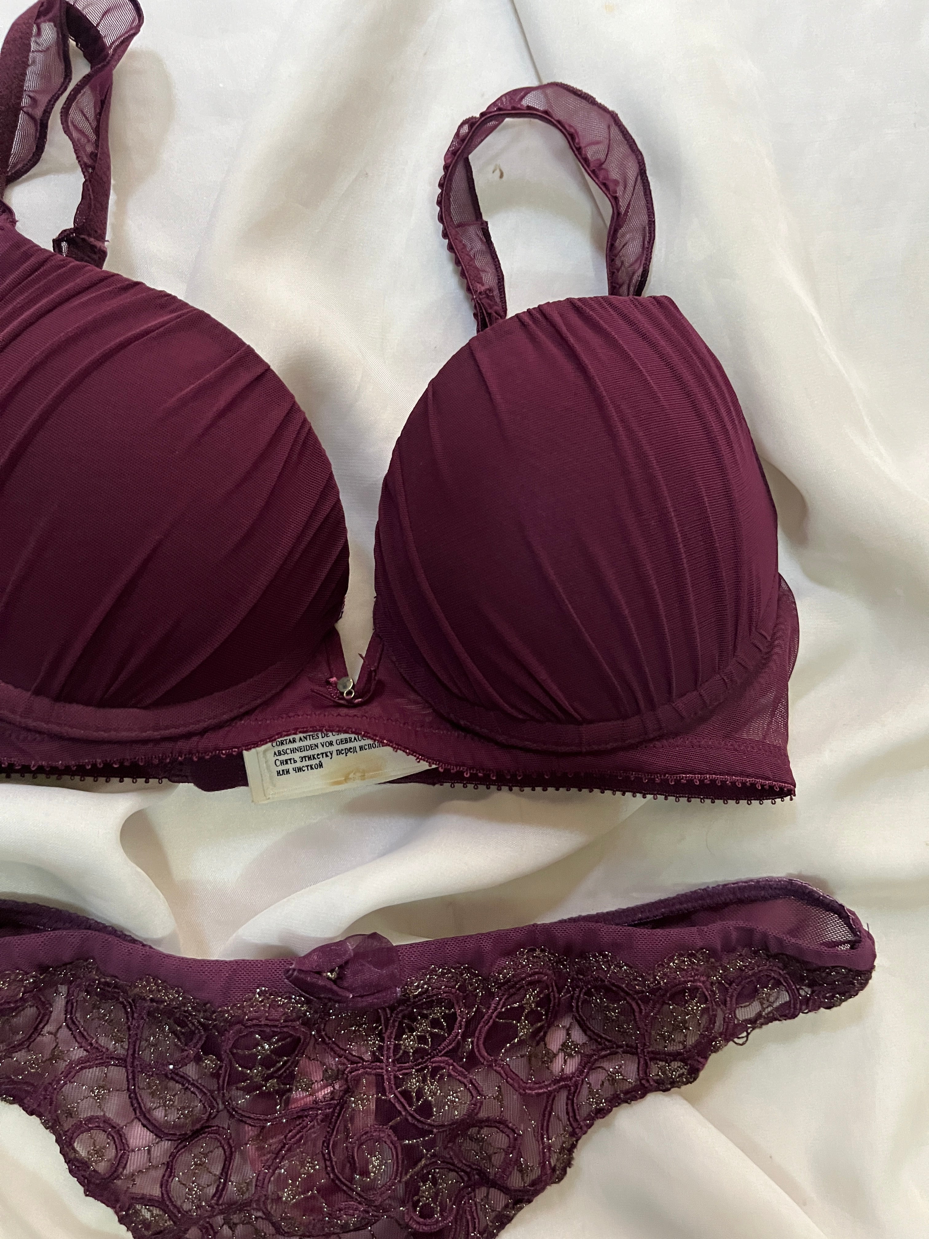 Pushup women’s secret bra size : 32B with small thong