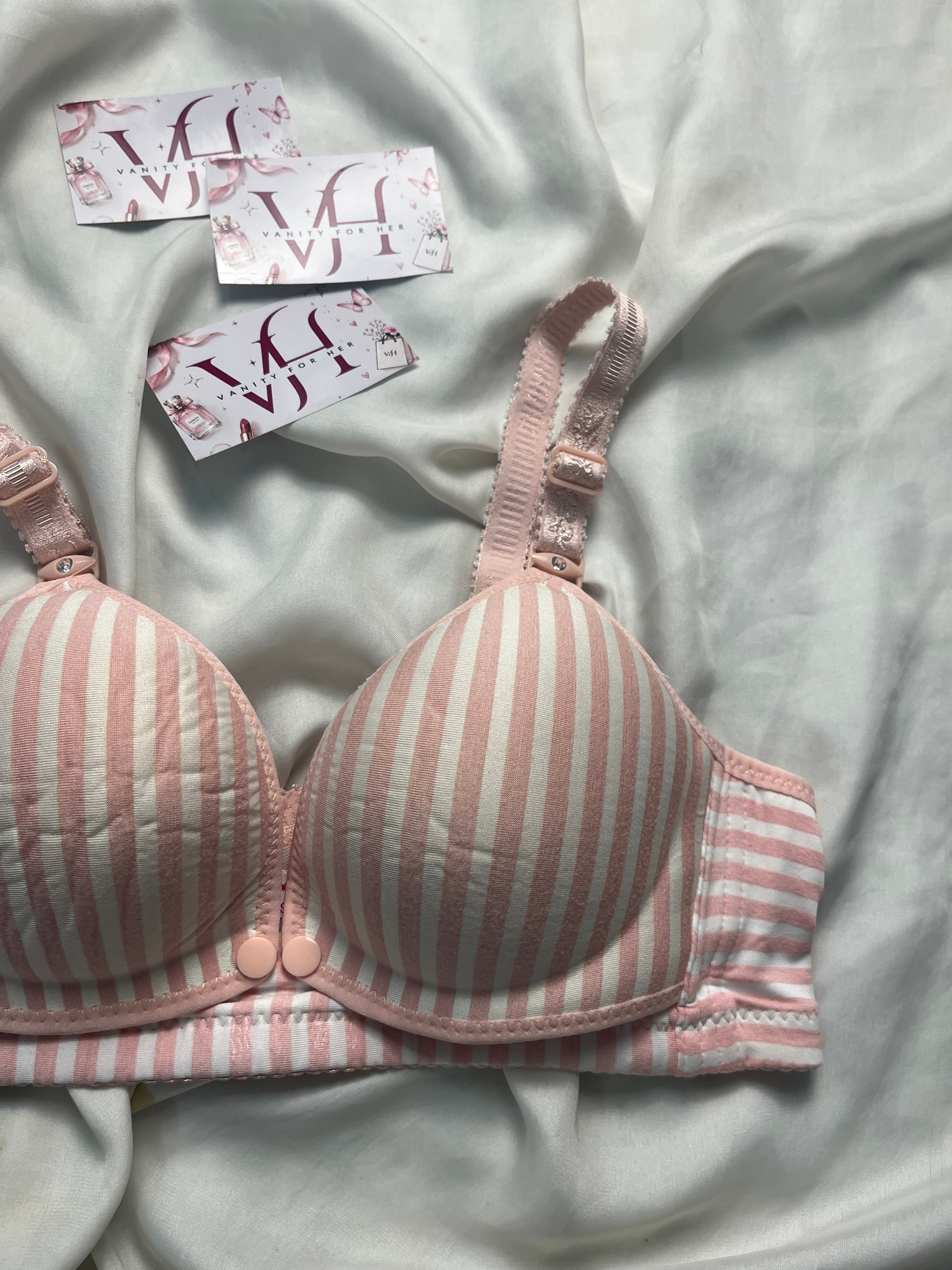 Nursing bra size: medium