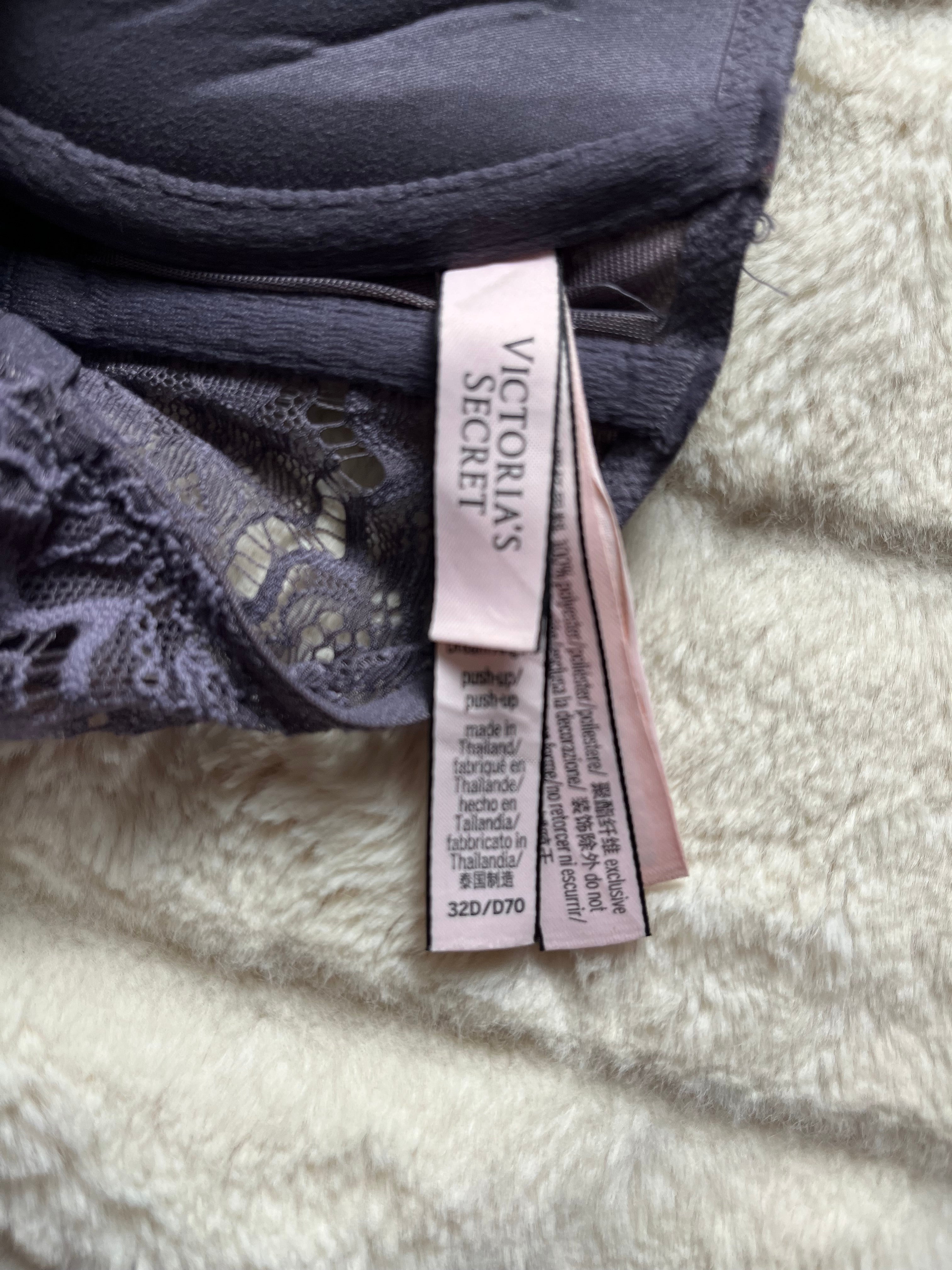 Victoria secret front open pushup 32D bra