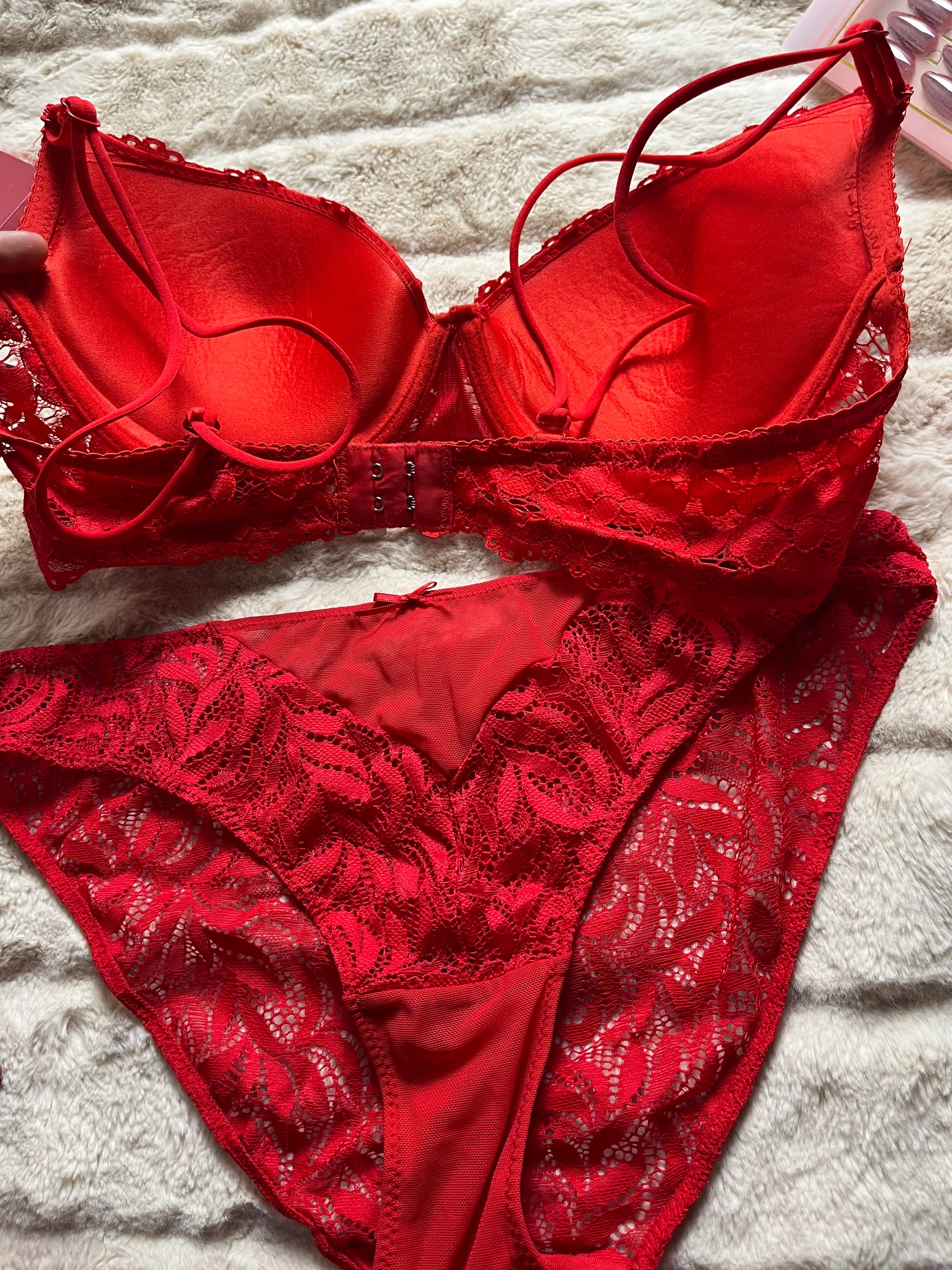 Shein tshirt bra with see through panty size : 34C/36C