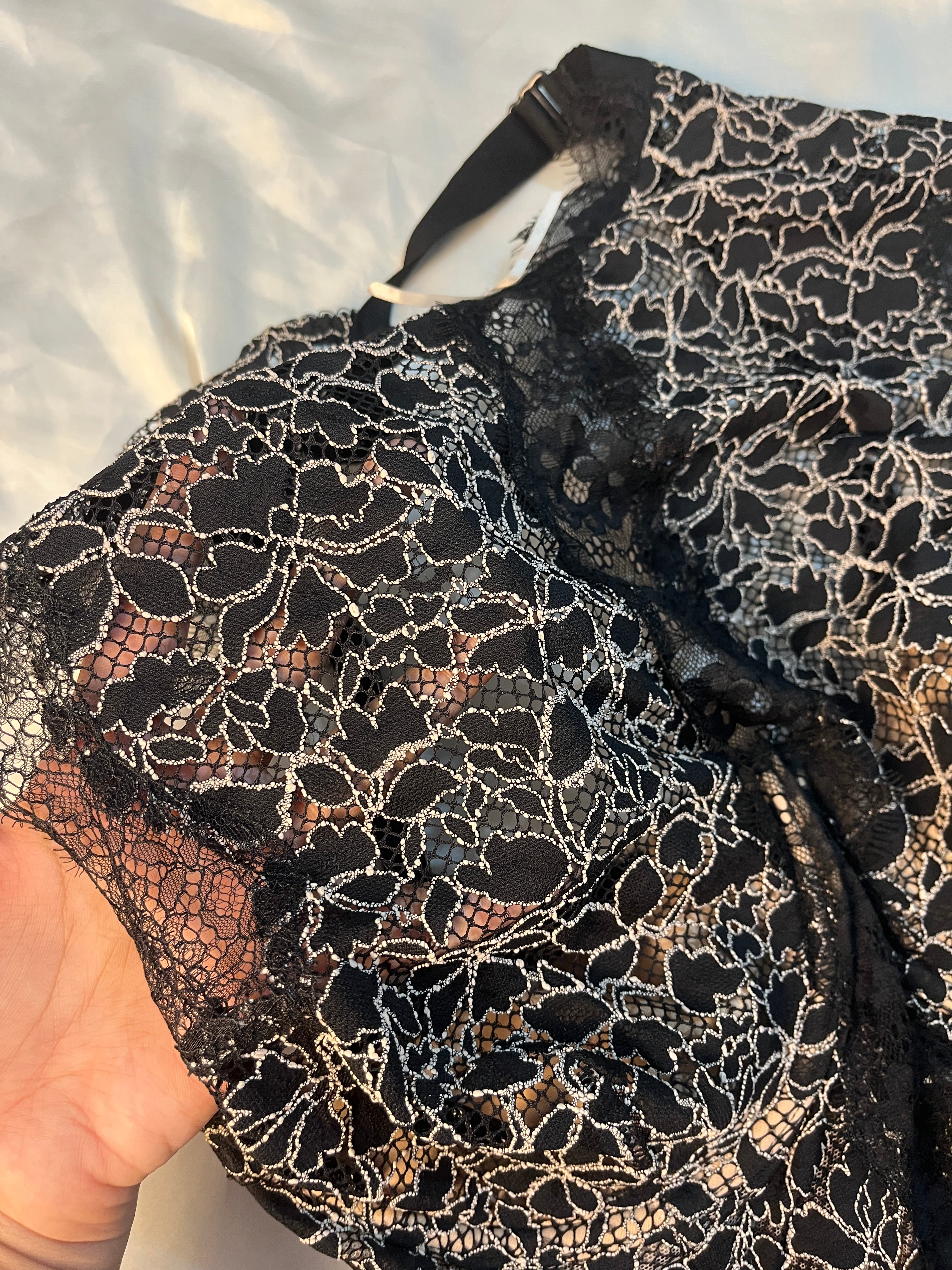 Victoria secret corset size : 36D