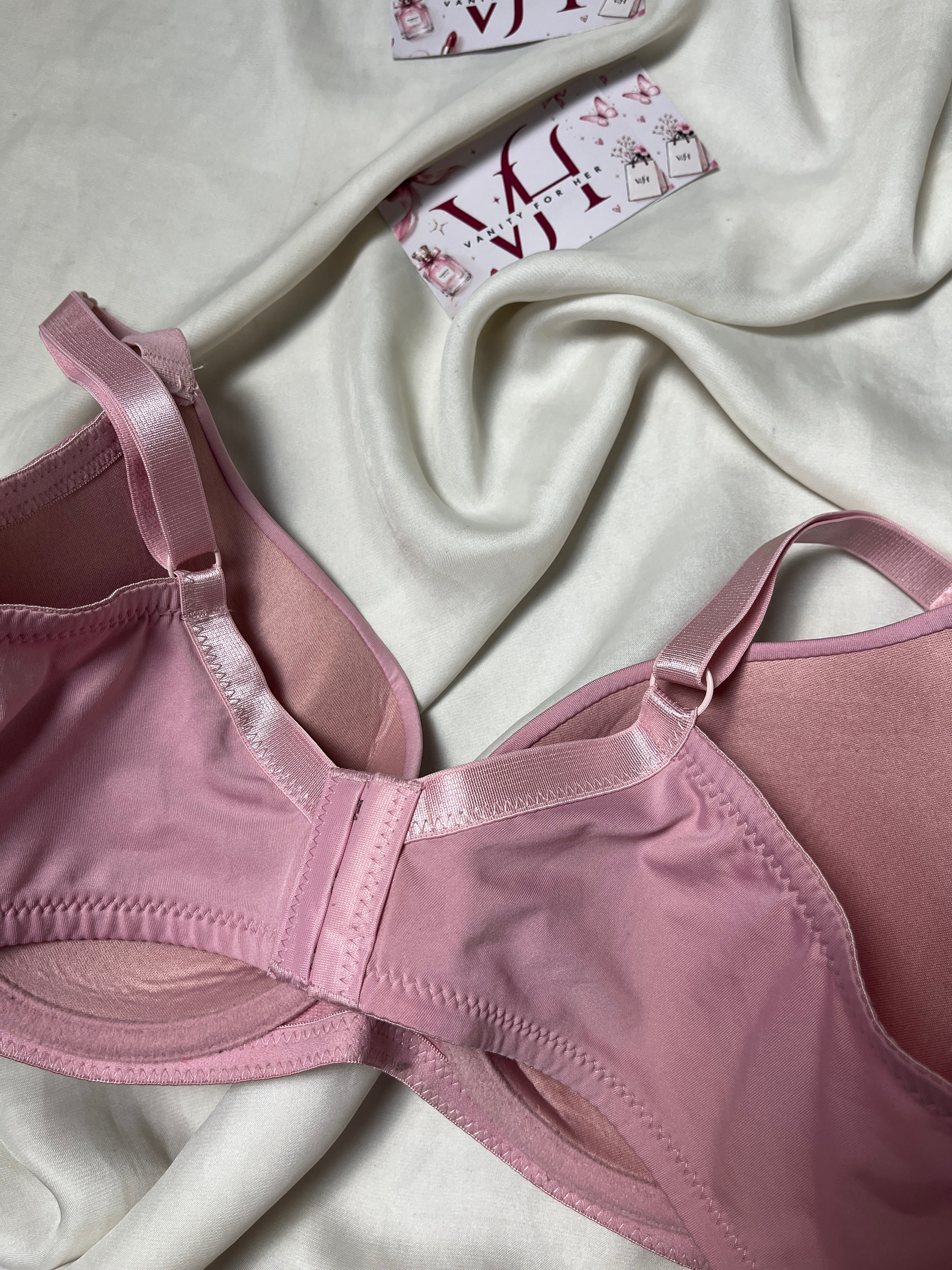 pierre cardin tshirt 36C bra