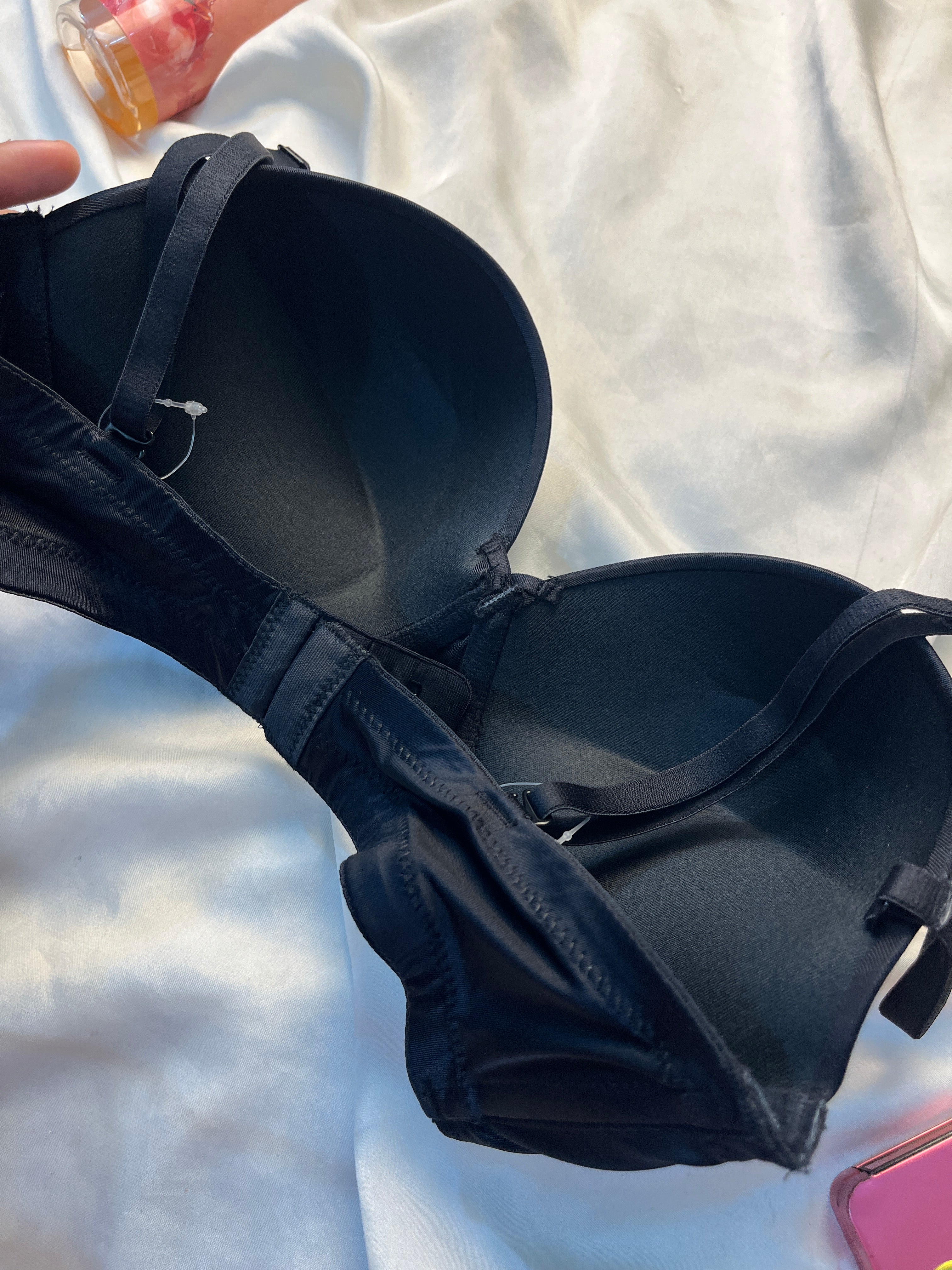 Victoria secret pushup bra size : 34C/36B