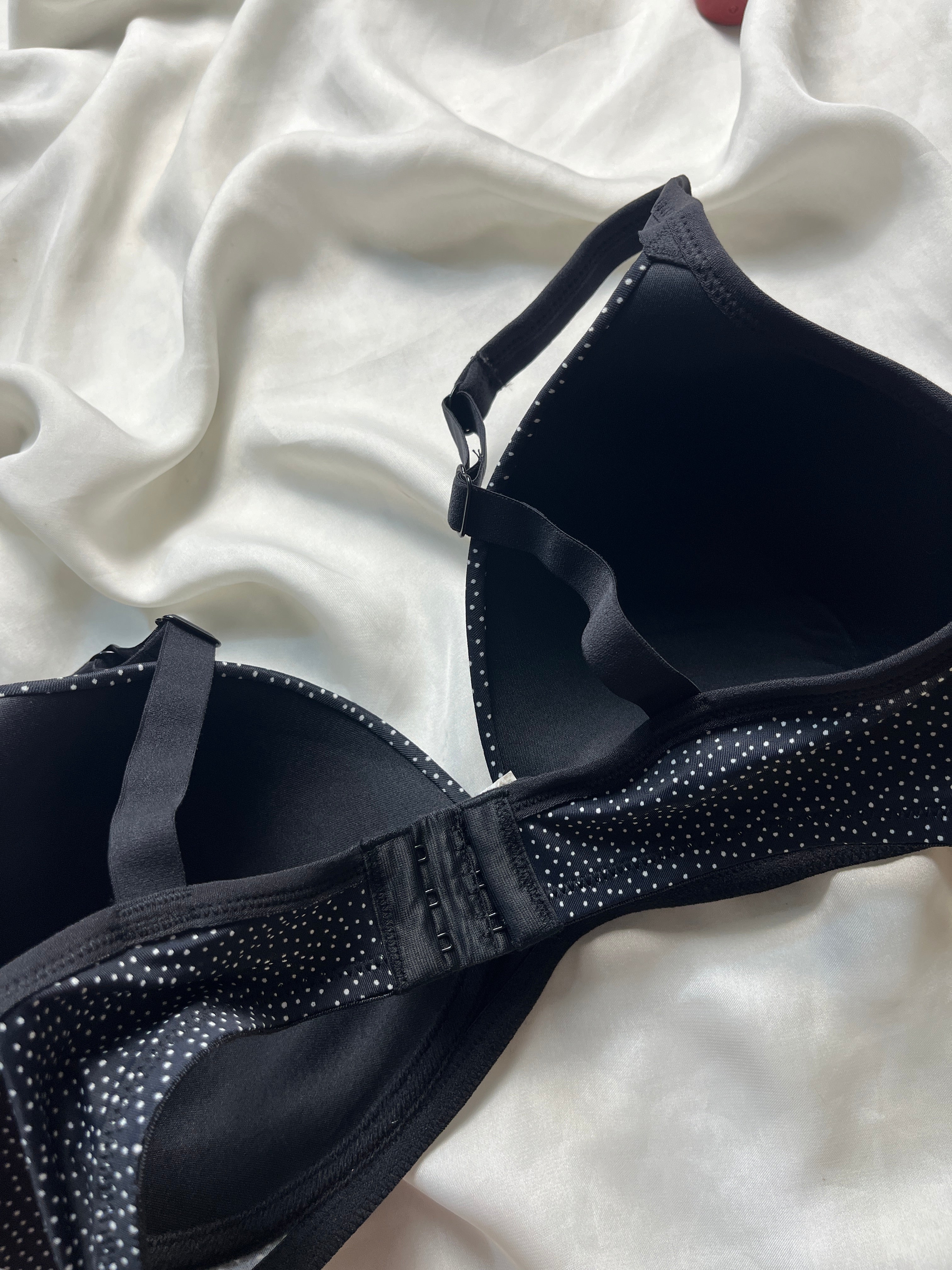 Warners Wireless tshirt 36C bra