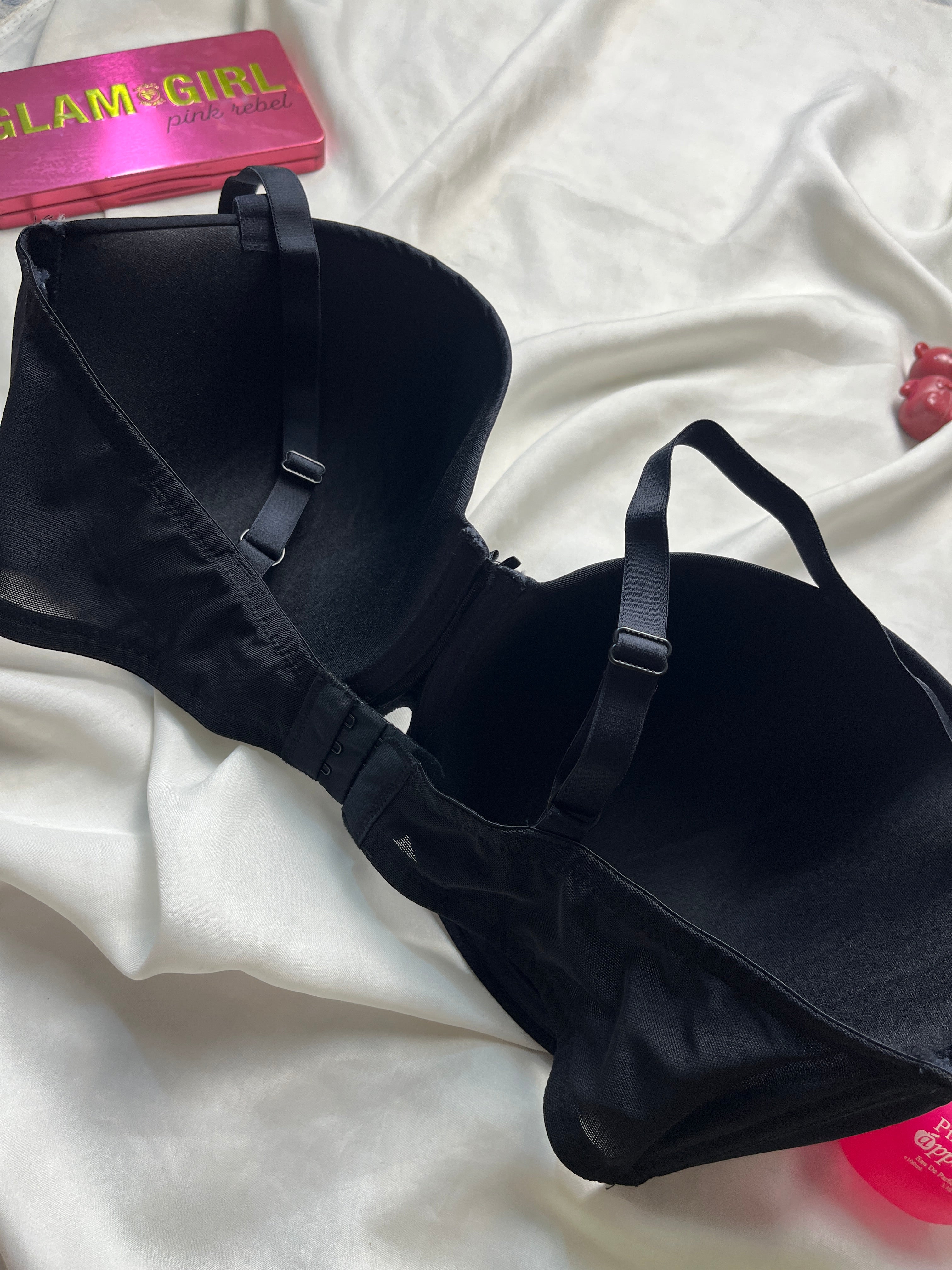 Secret possession Tshirt 40F bra