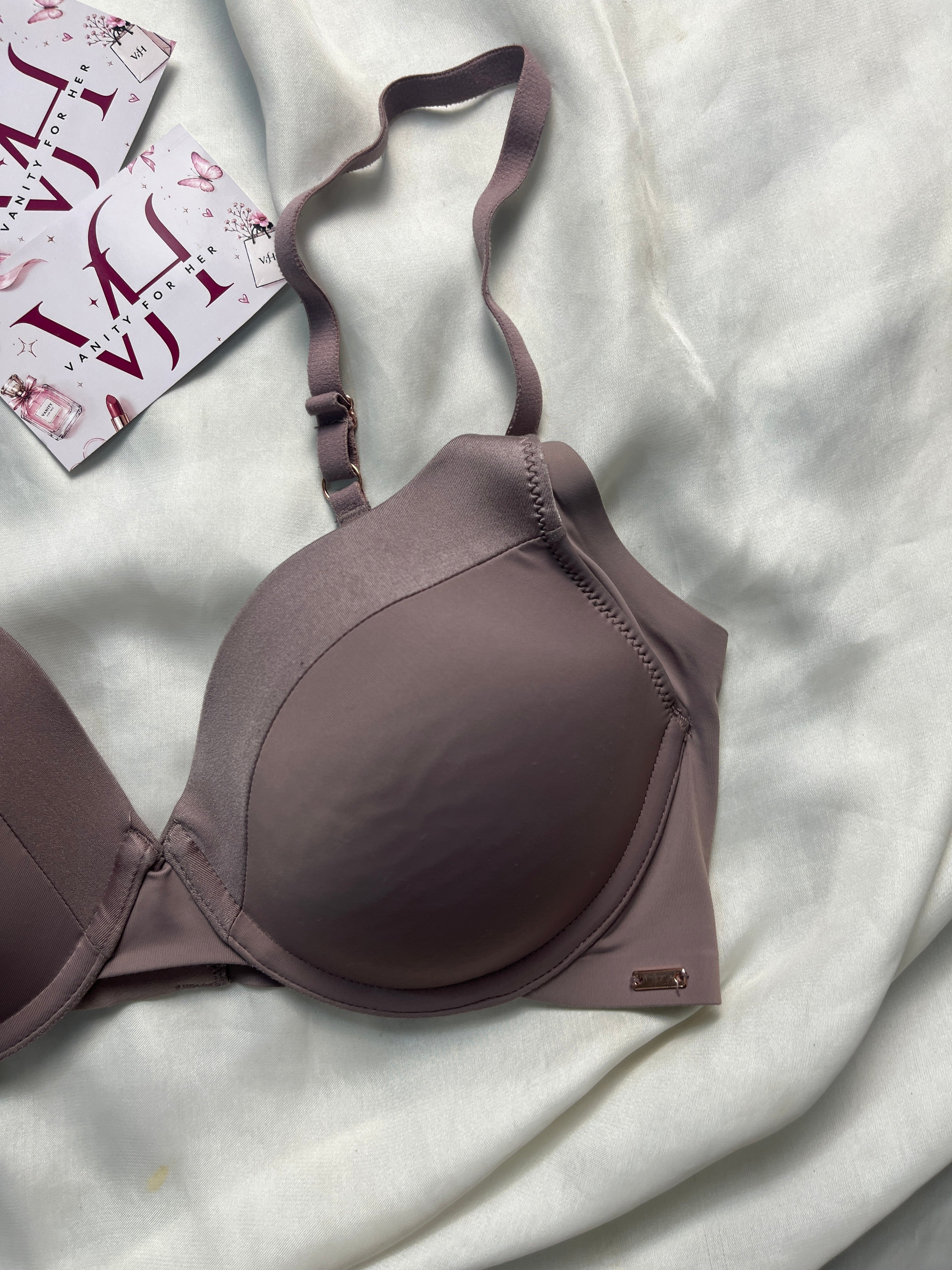 Primark full coverage tshirt 32C bra
