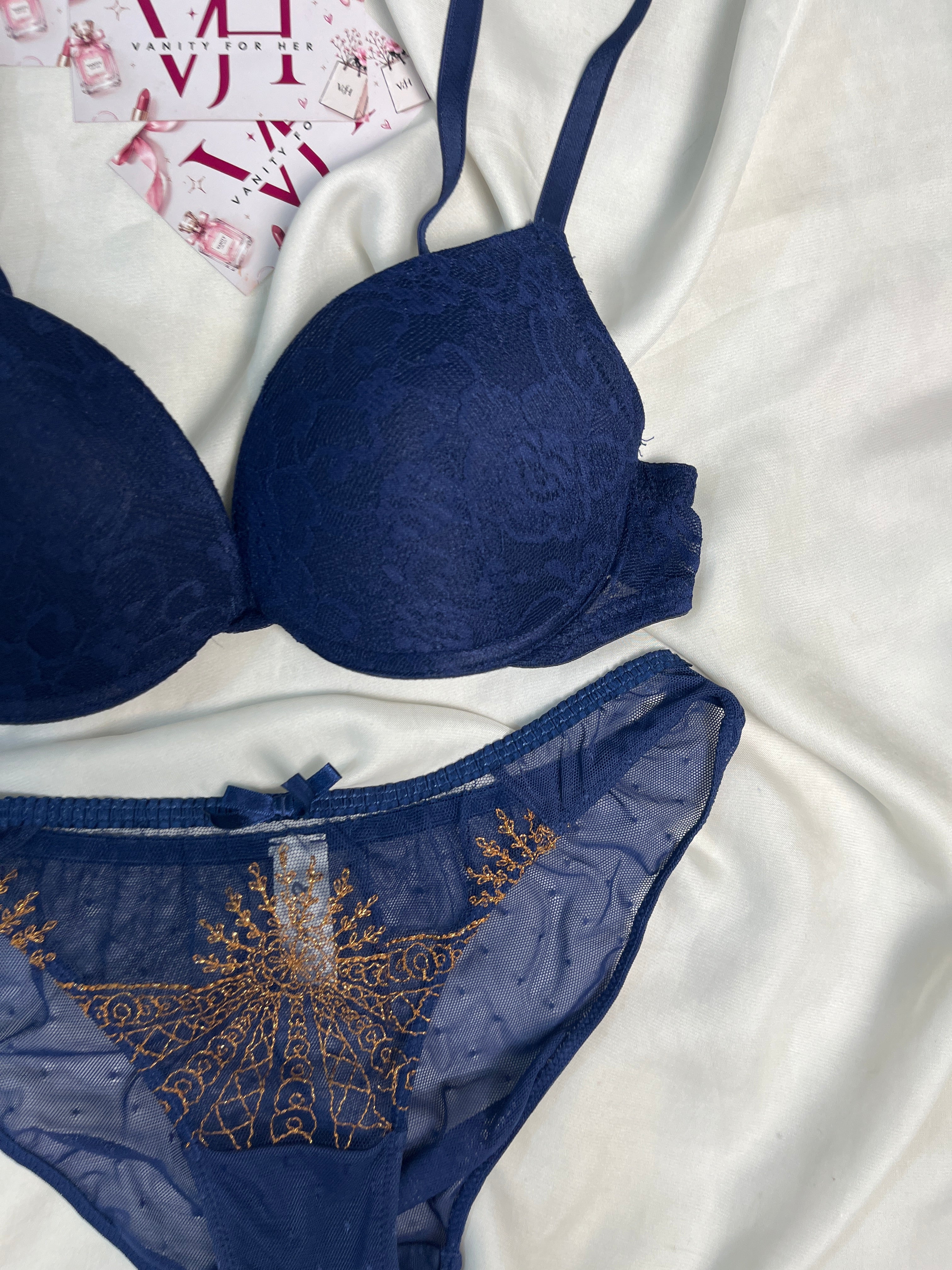 Pushup pair size : 34B with embroidered see through panty