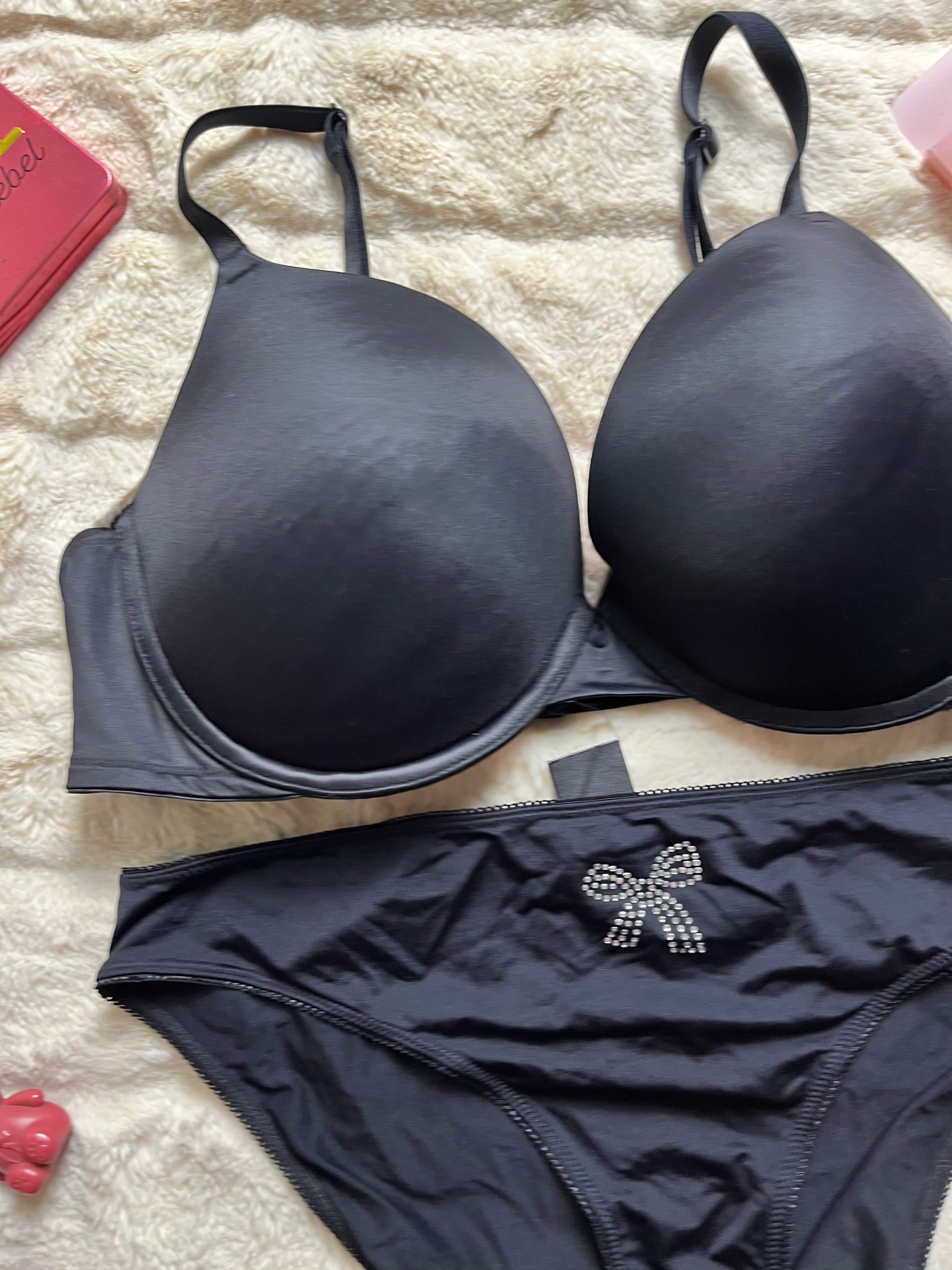 Victoria secret Medium padded pair