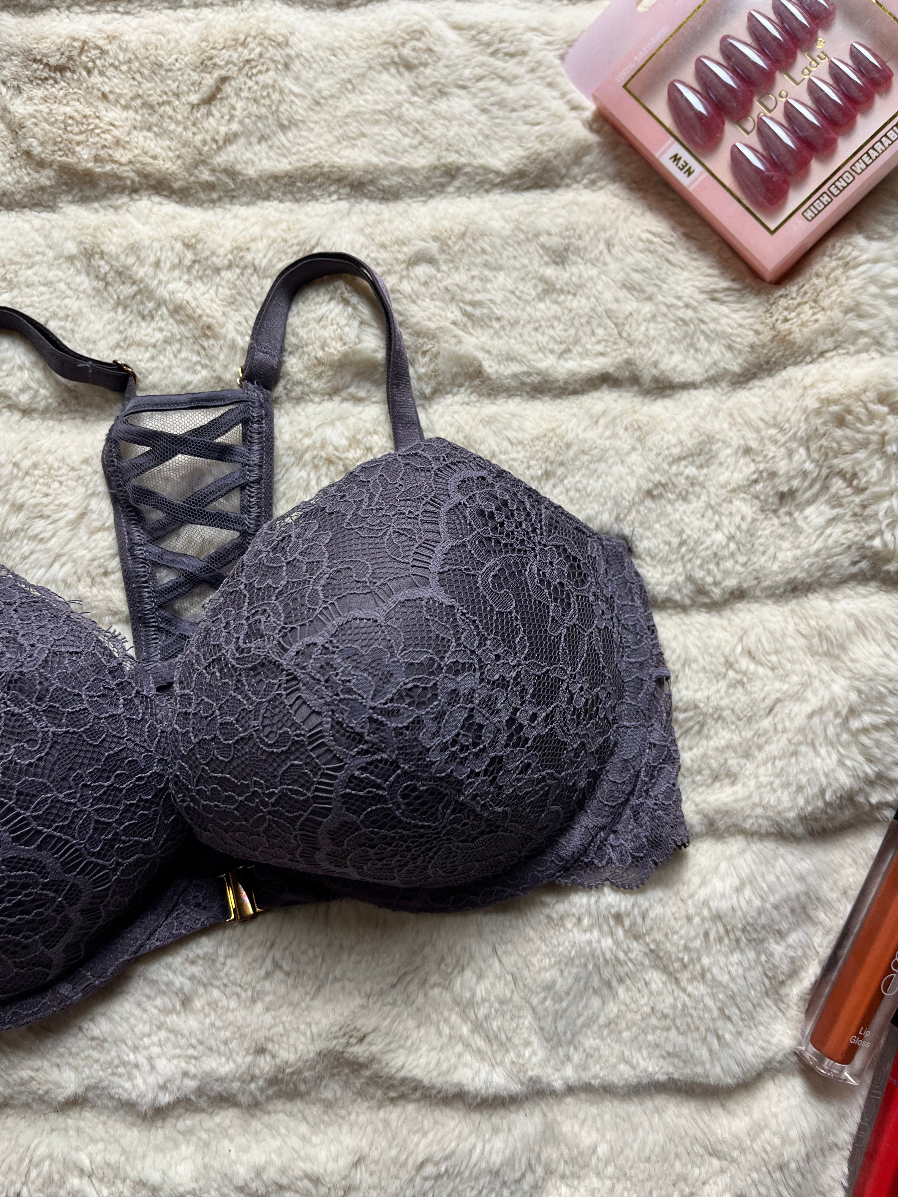 Victoria secret front open pushup 32D bra