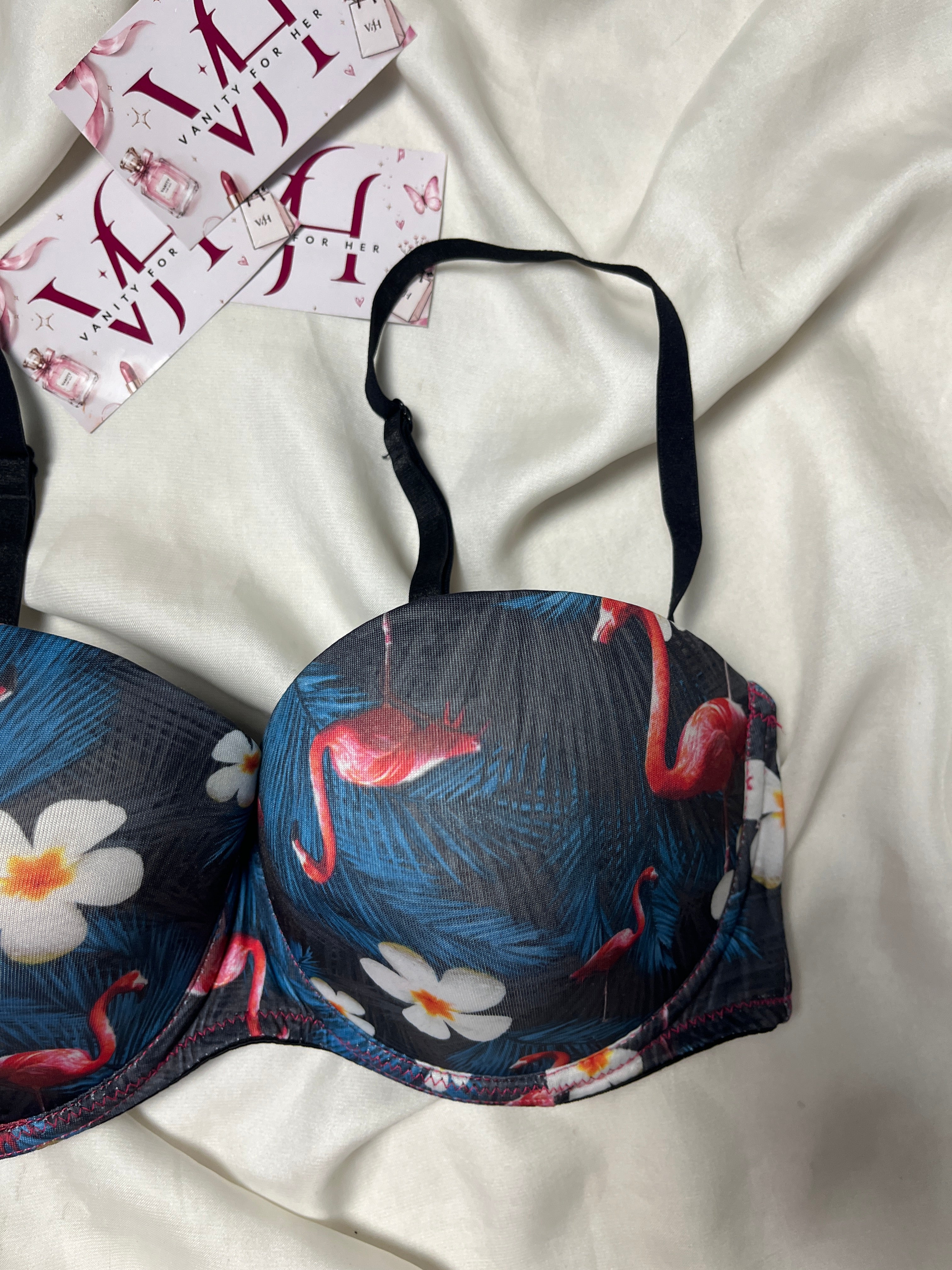 Two in one freya tshirt 36C bra
