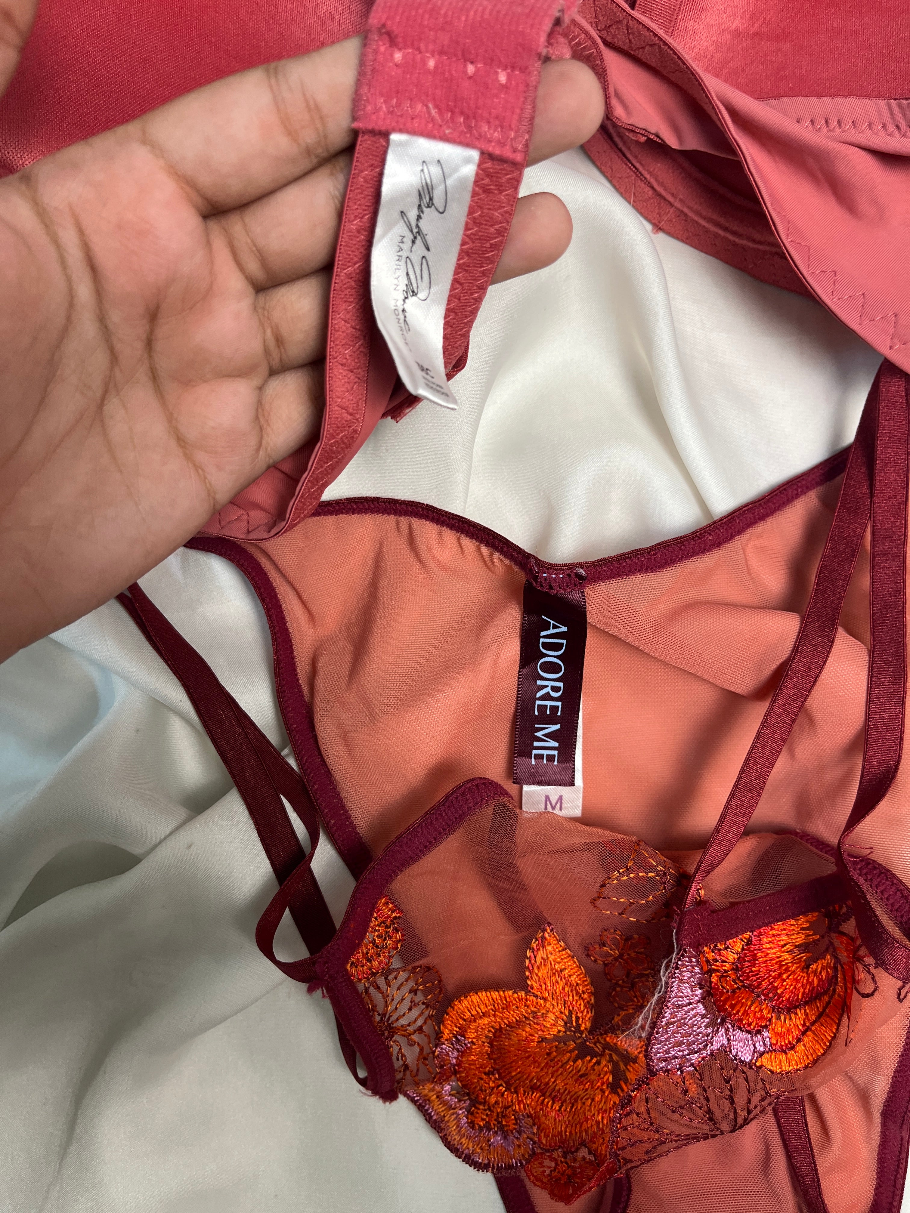 Pushup bra size : 36C with medium thong