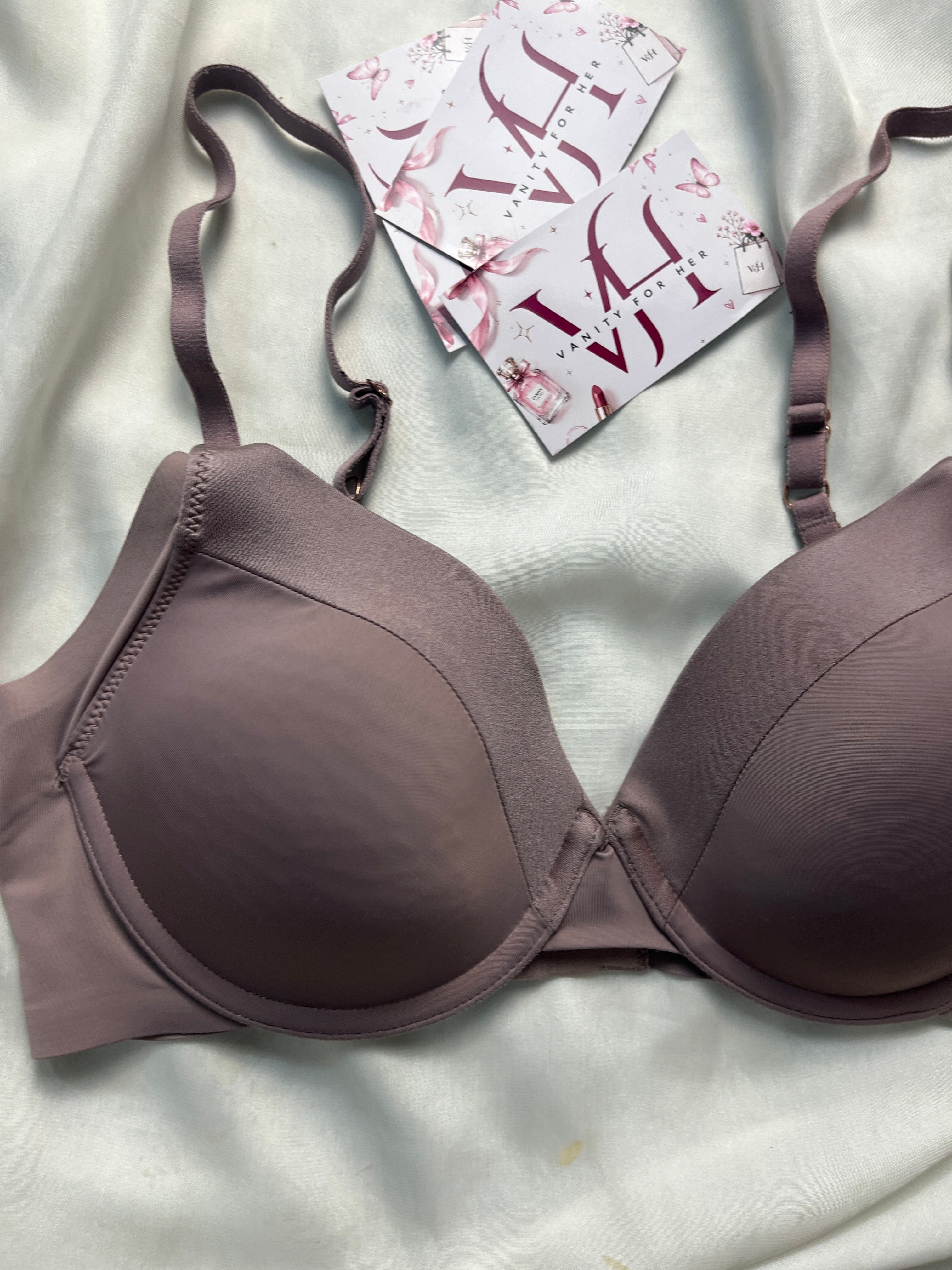 Primark full coverage tshirt 32C bra