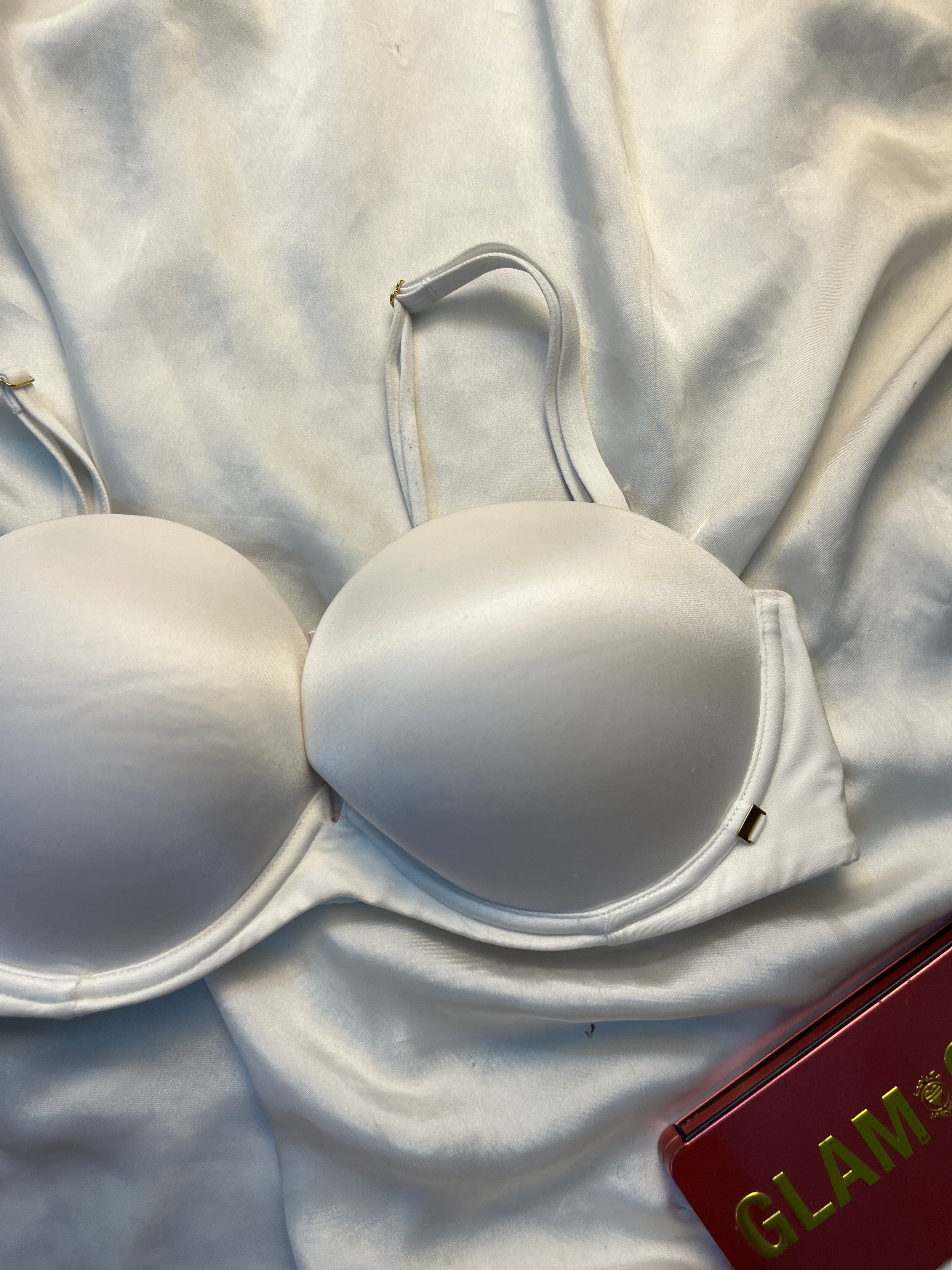 Victoria secret pushup plunge bra size : 36C/34D