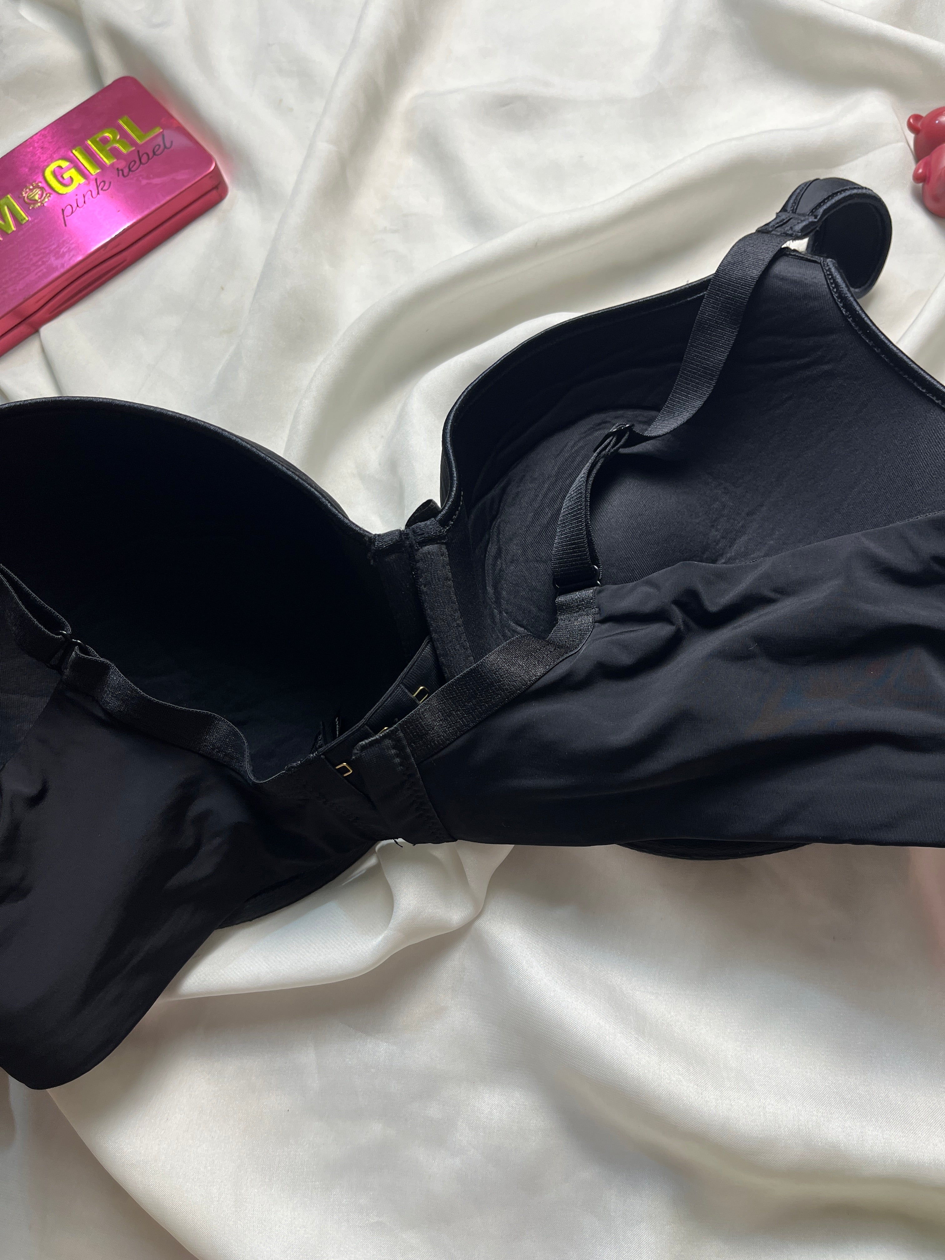 Tagged tshirt Torrid Full coverage 40DD/38DDD bra
