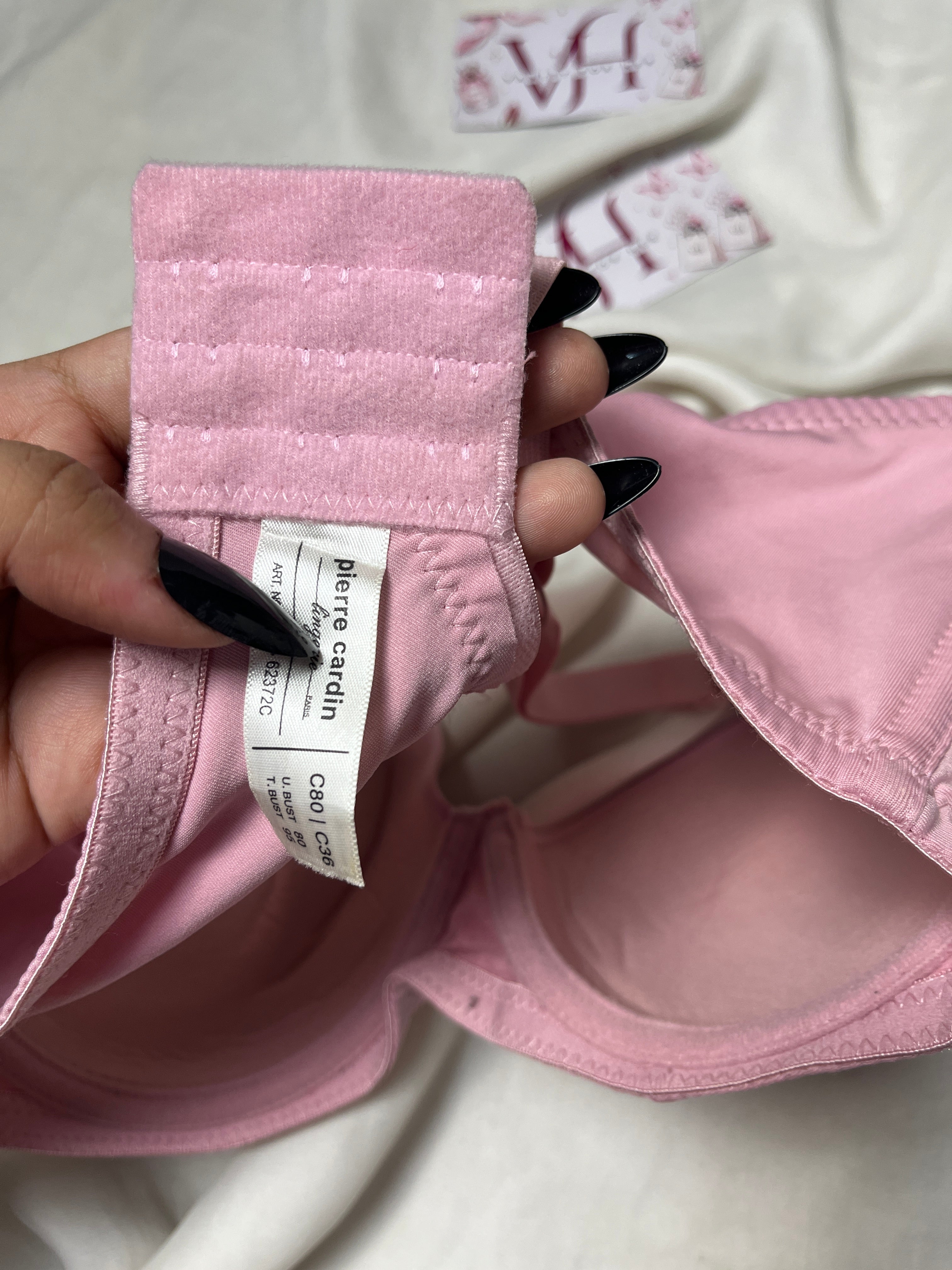 pierre cardin tshirt 36C bra