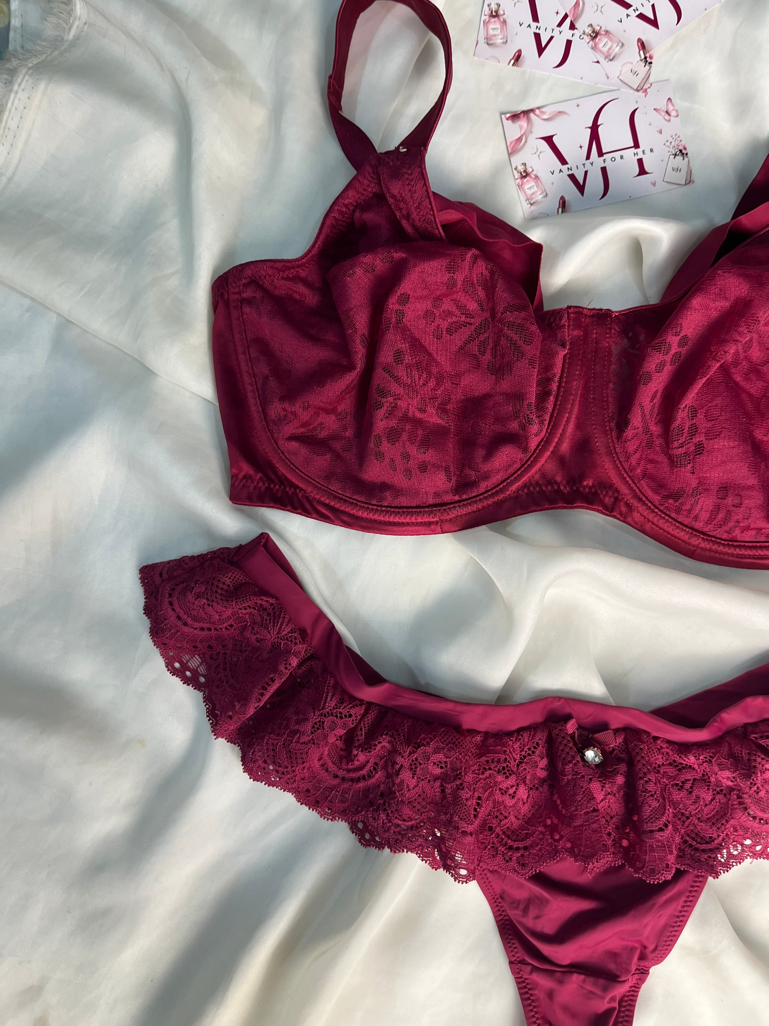 Tagged triumph bralette with sexy thong size : 34DD with large thong