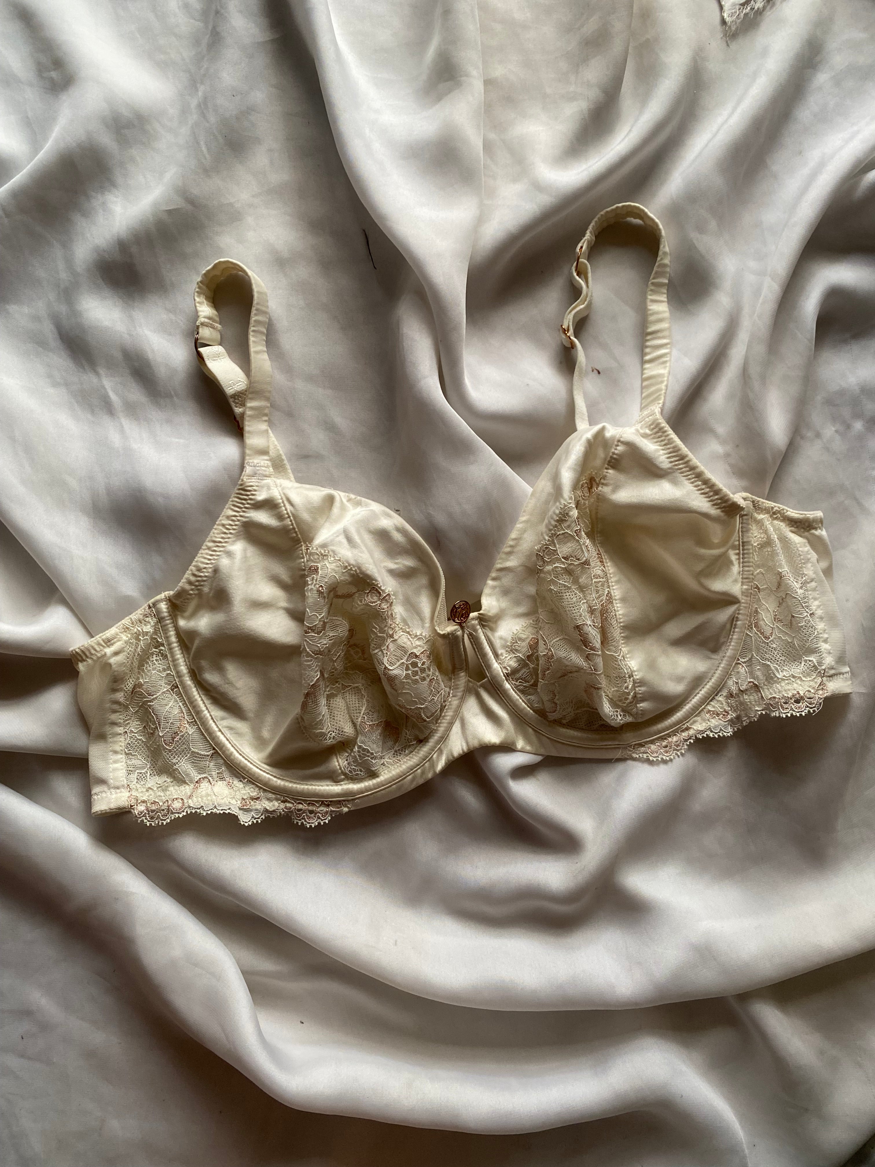 Embroidered silk 40C bralette