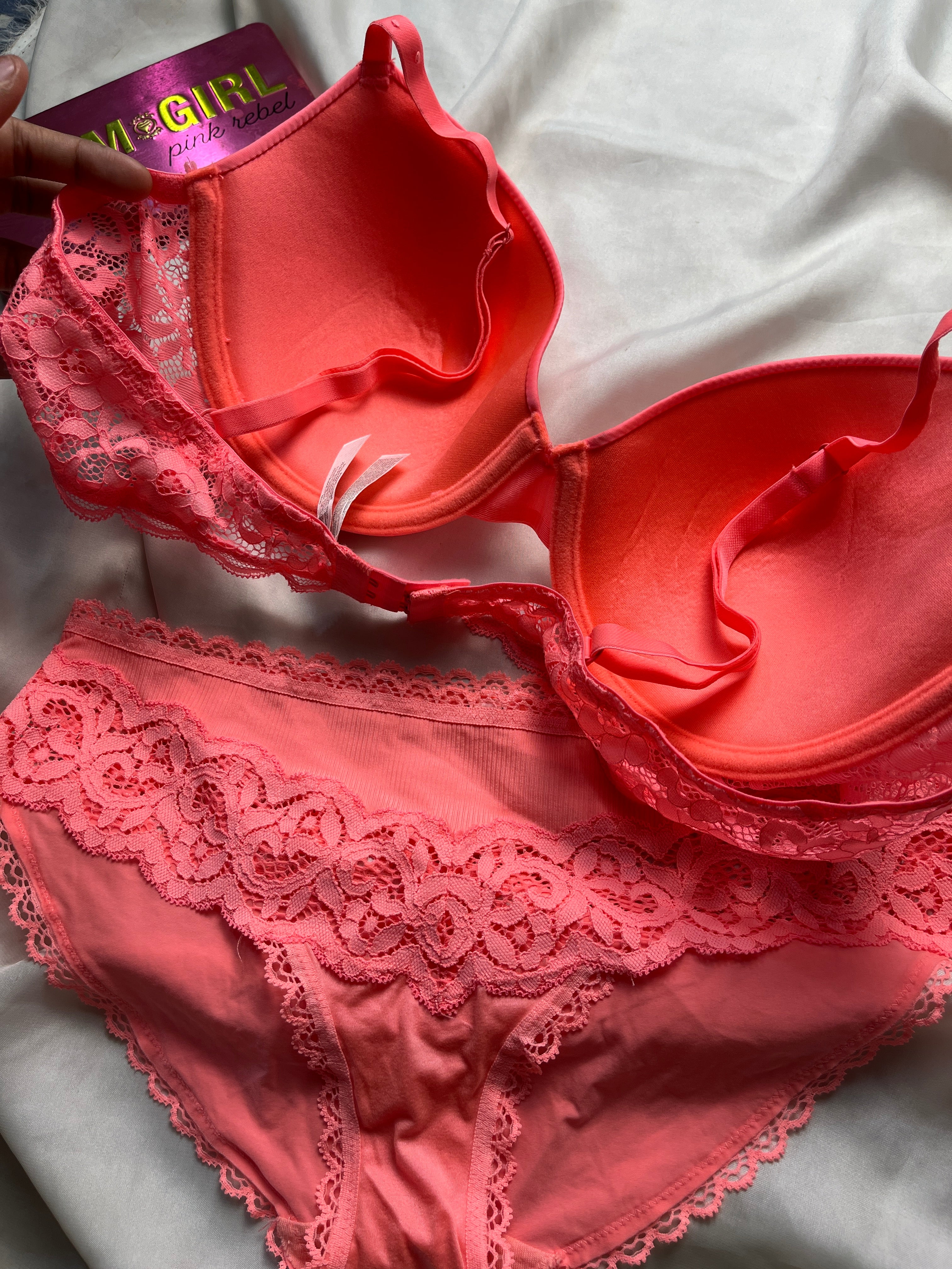 Secret Possession tshirt 38B bra with panty