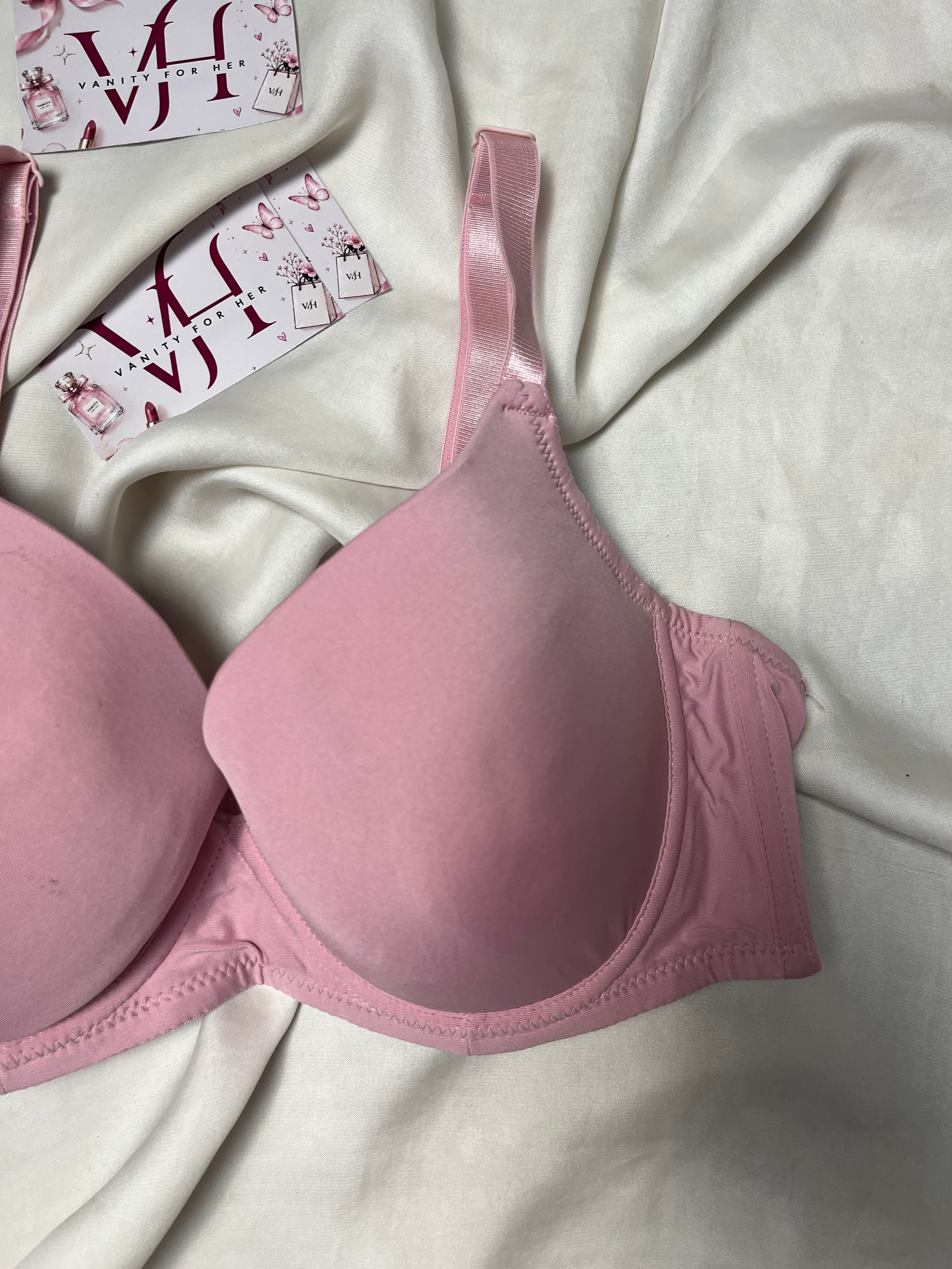 pierre cardin tshirt 36C bra