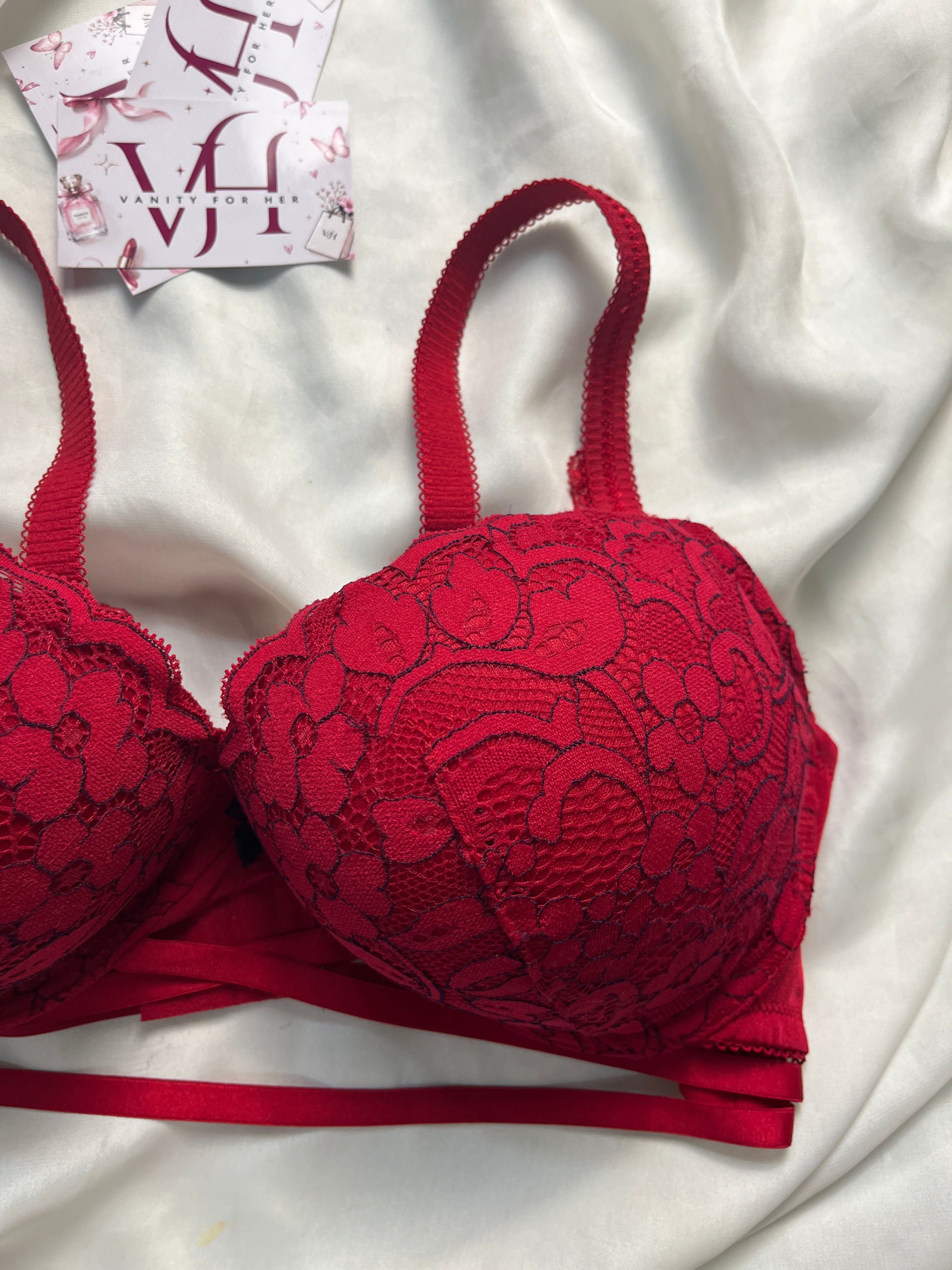 hunkunmoller pushup 38C bra