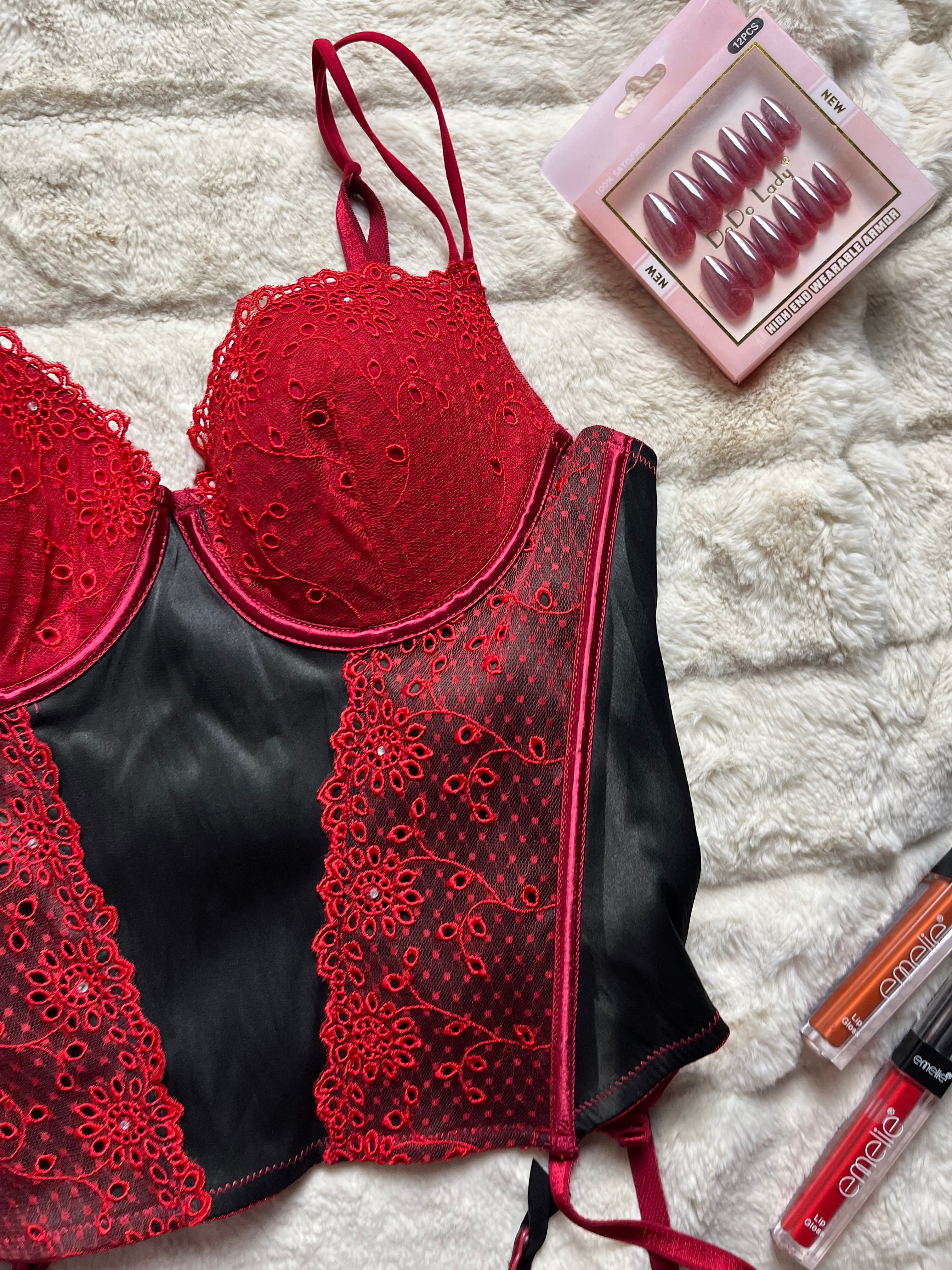 RED beautiful embroidered corset 34B bra