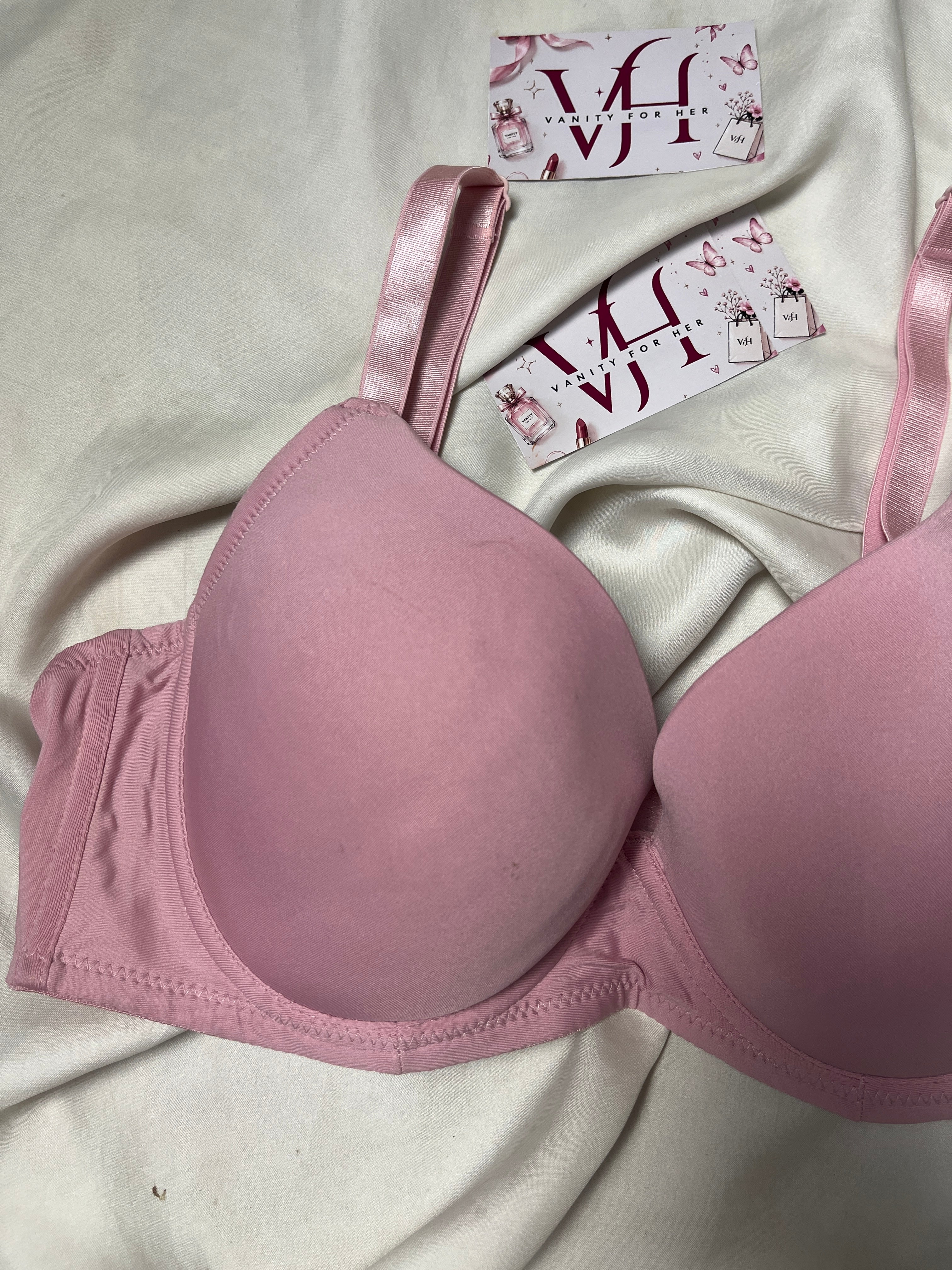 pierre cardin tshirt 36C bra
