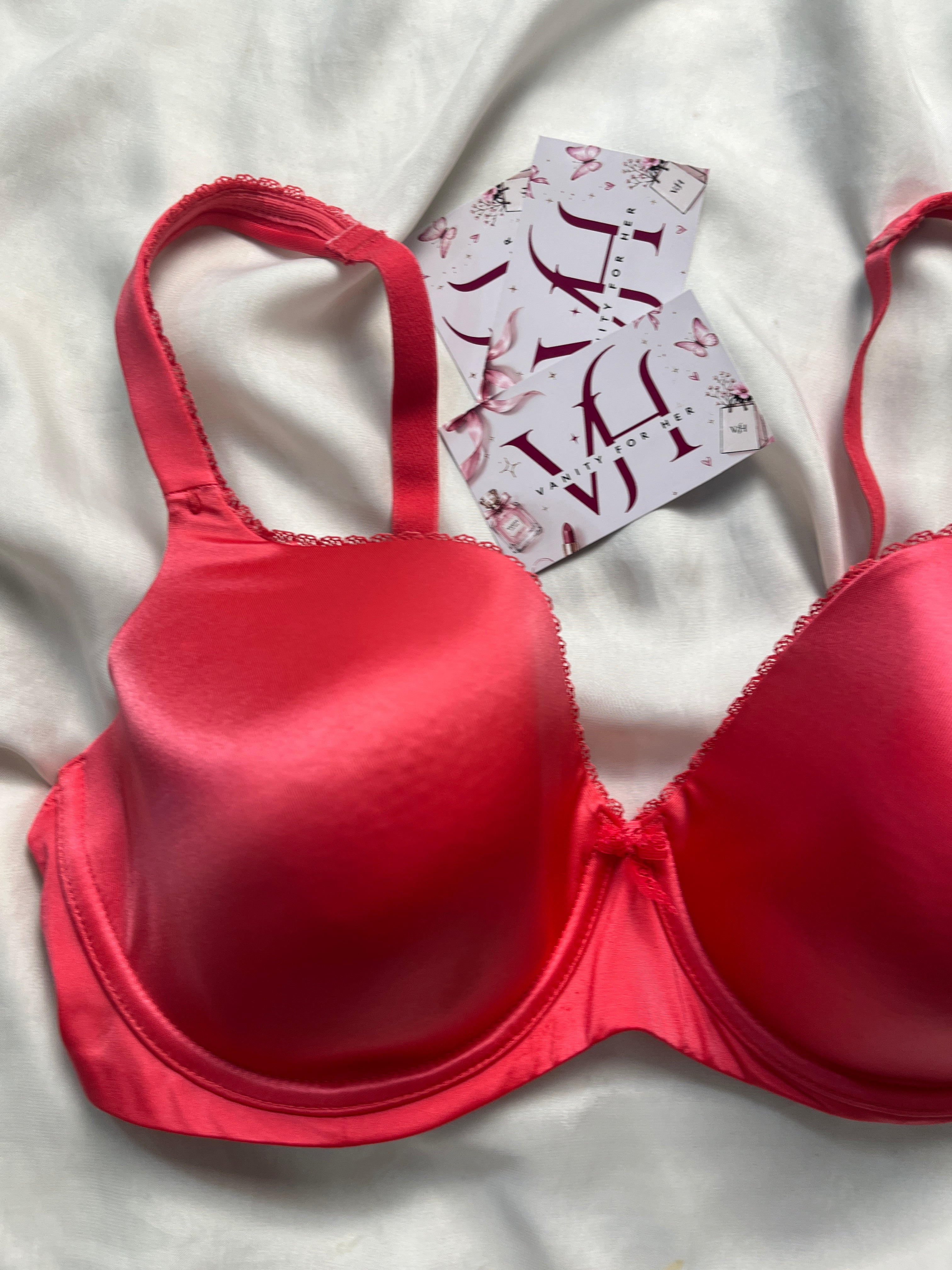 Triumph tshirt 36DD bra