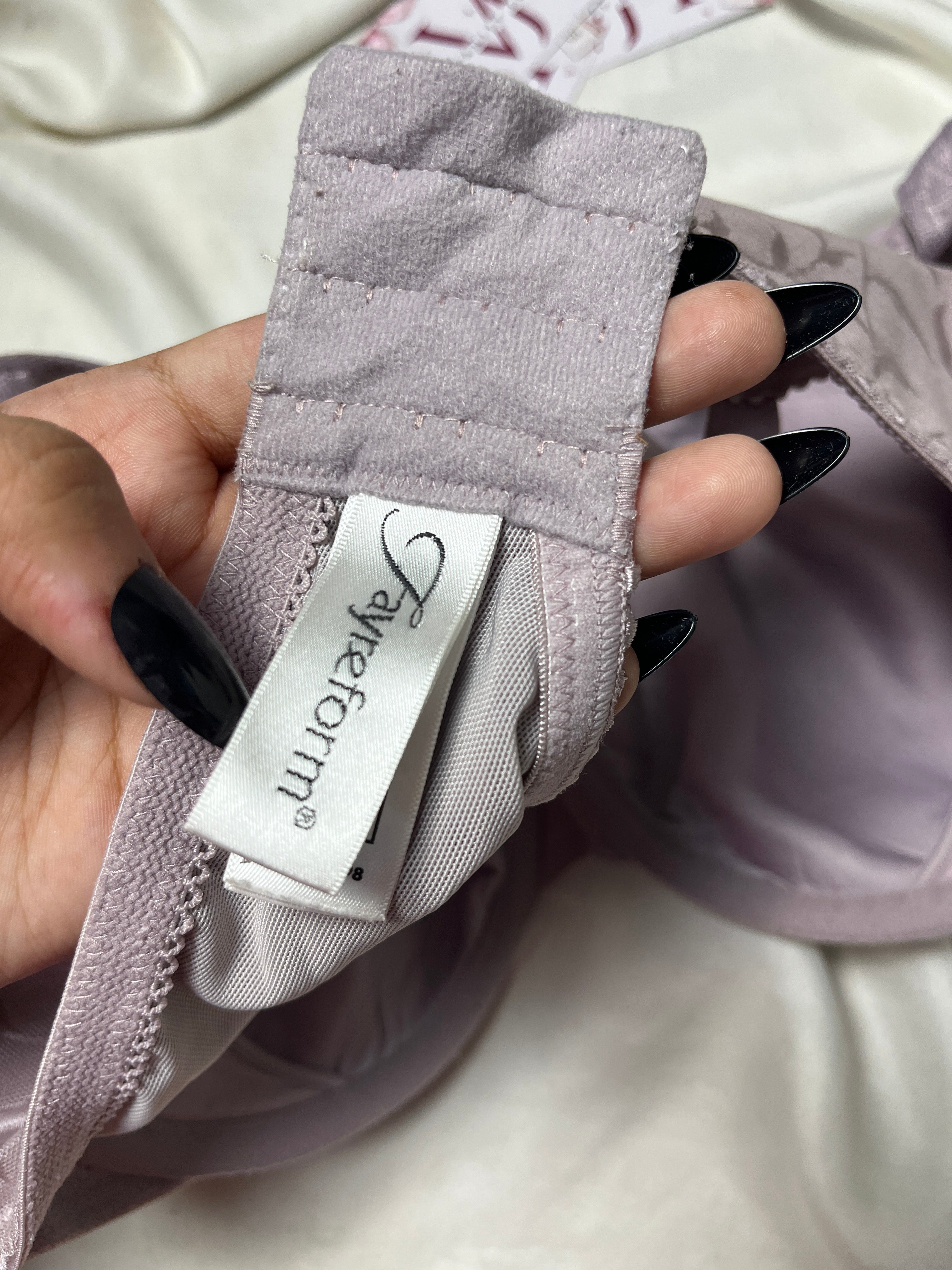 Fareyform tshirt 38E bra