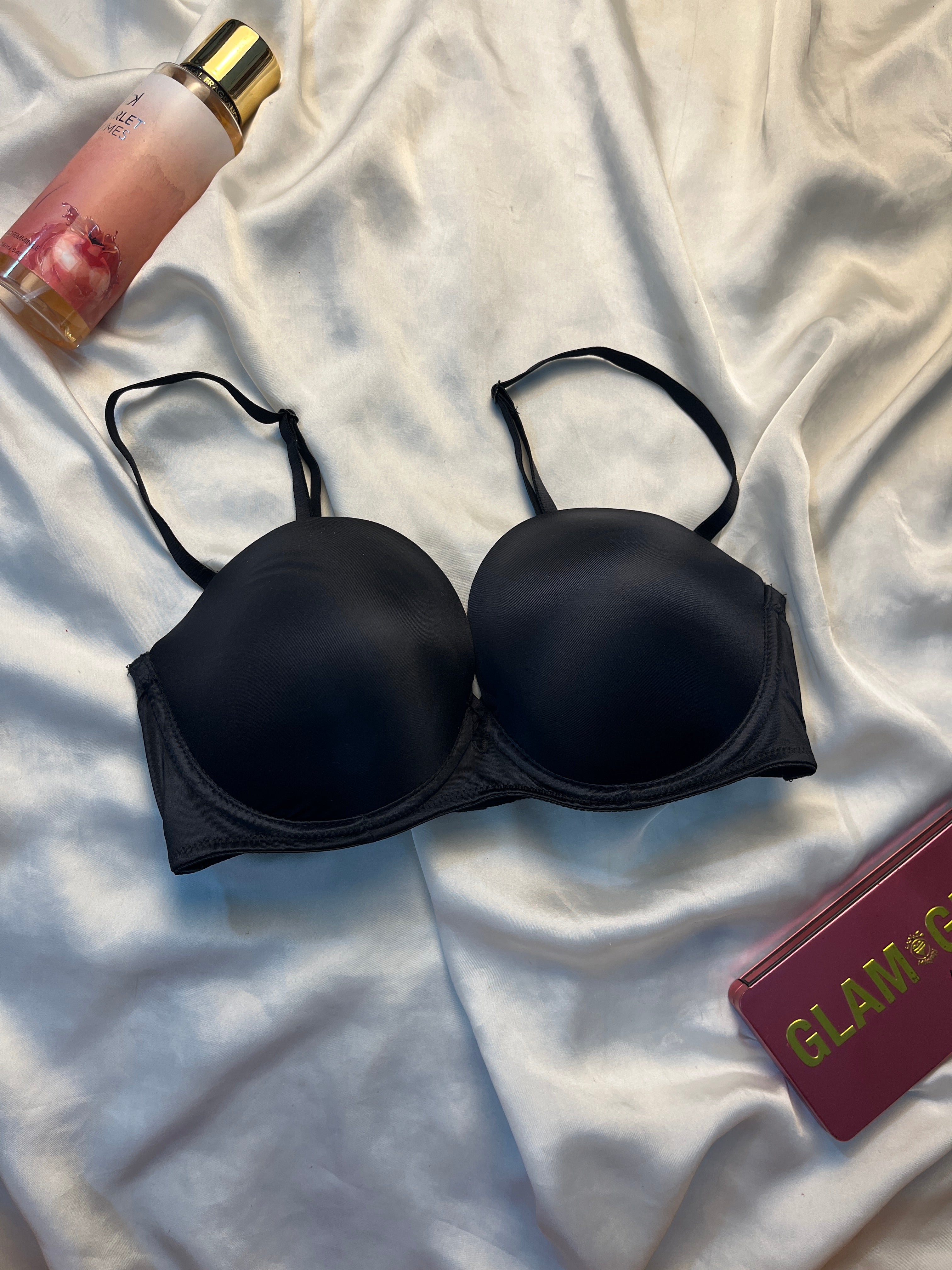 Victoria secret pushup bra size : 34C/36B