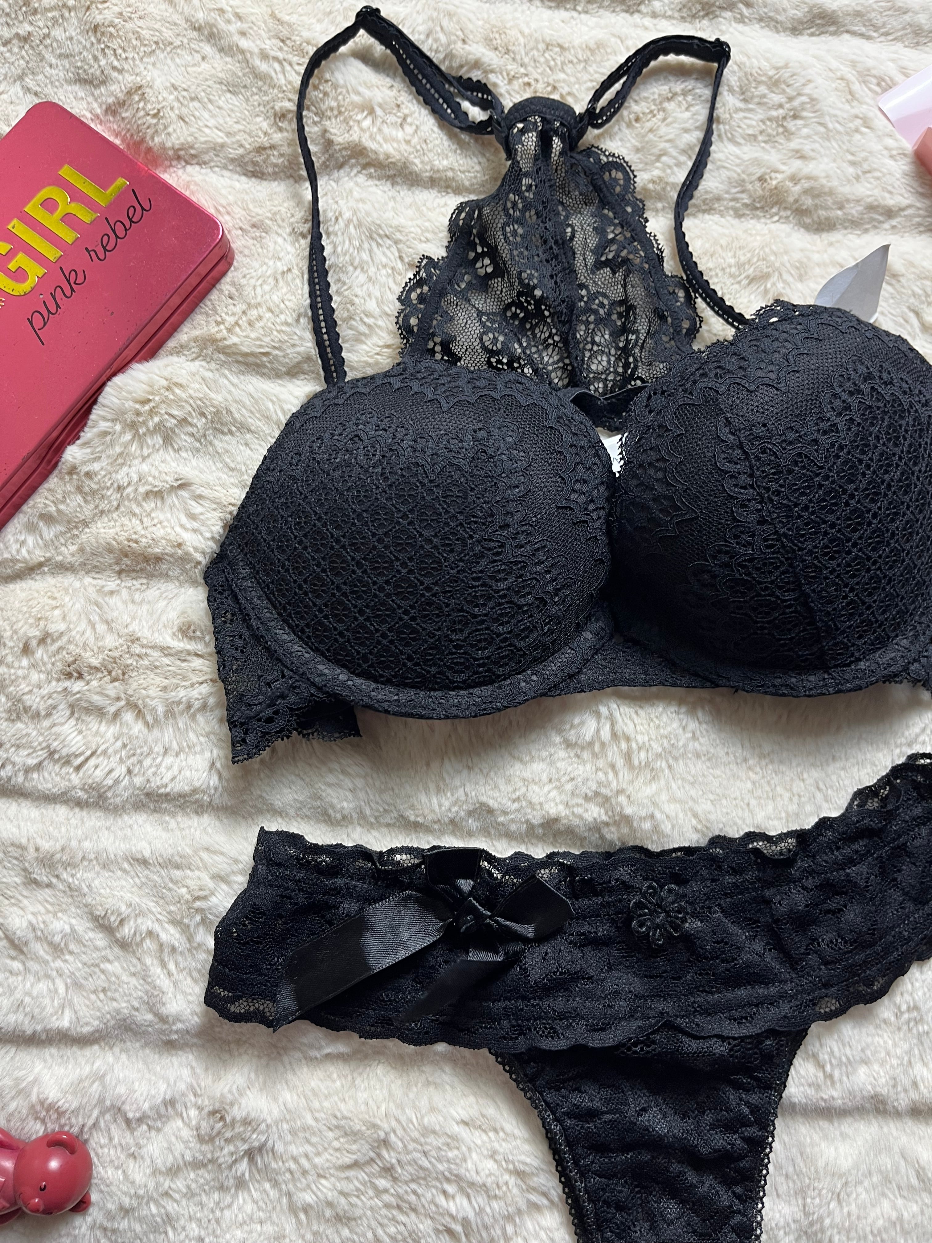 Tagged CAMAIEU padded bra with thong size : 34A/32B