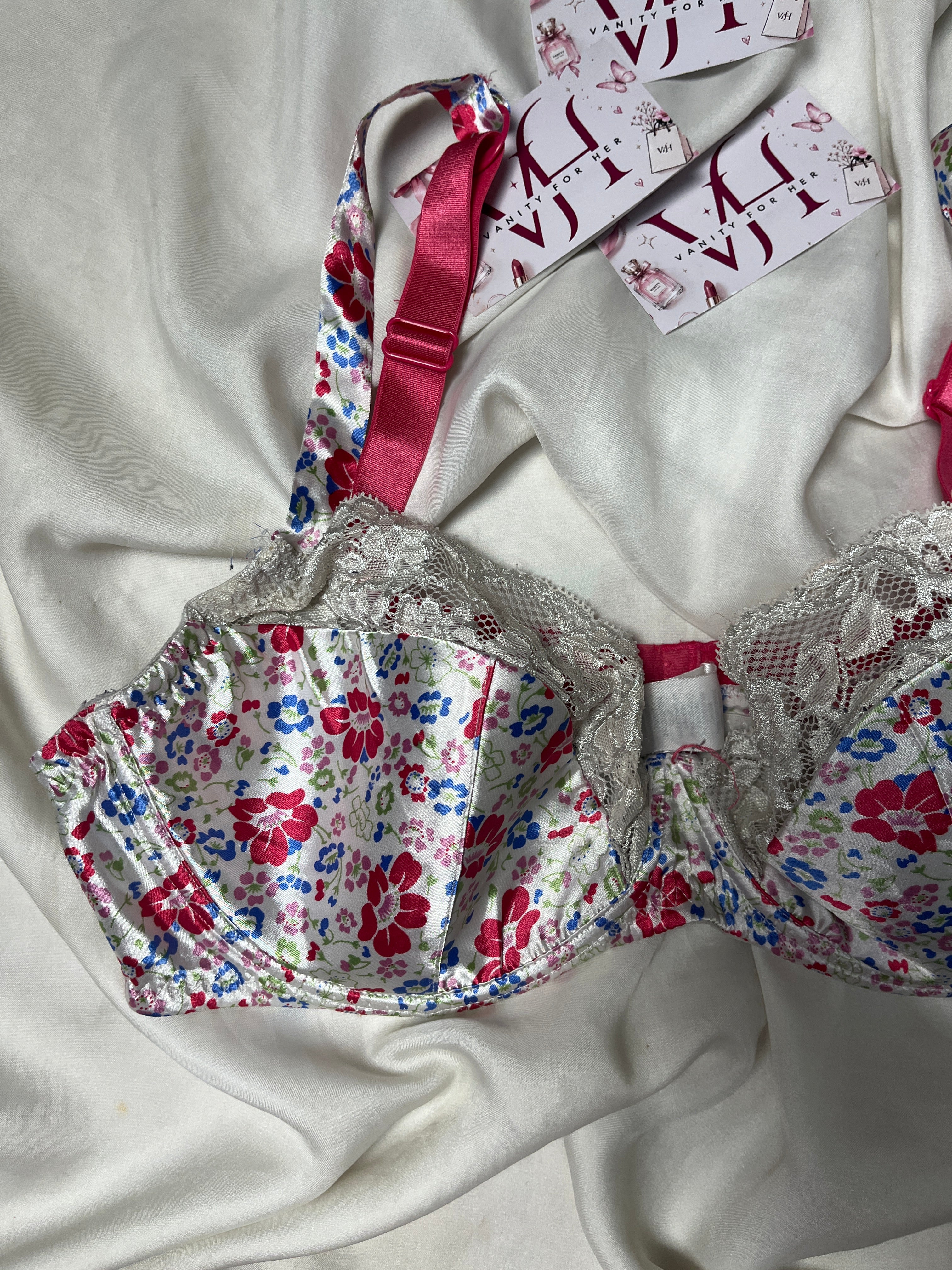 Non padded 40DD bra
