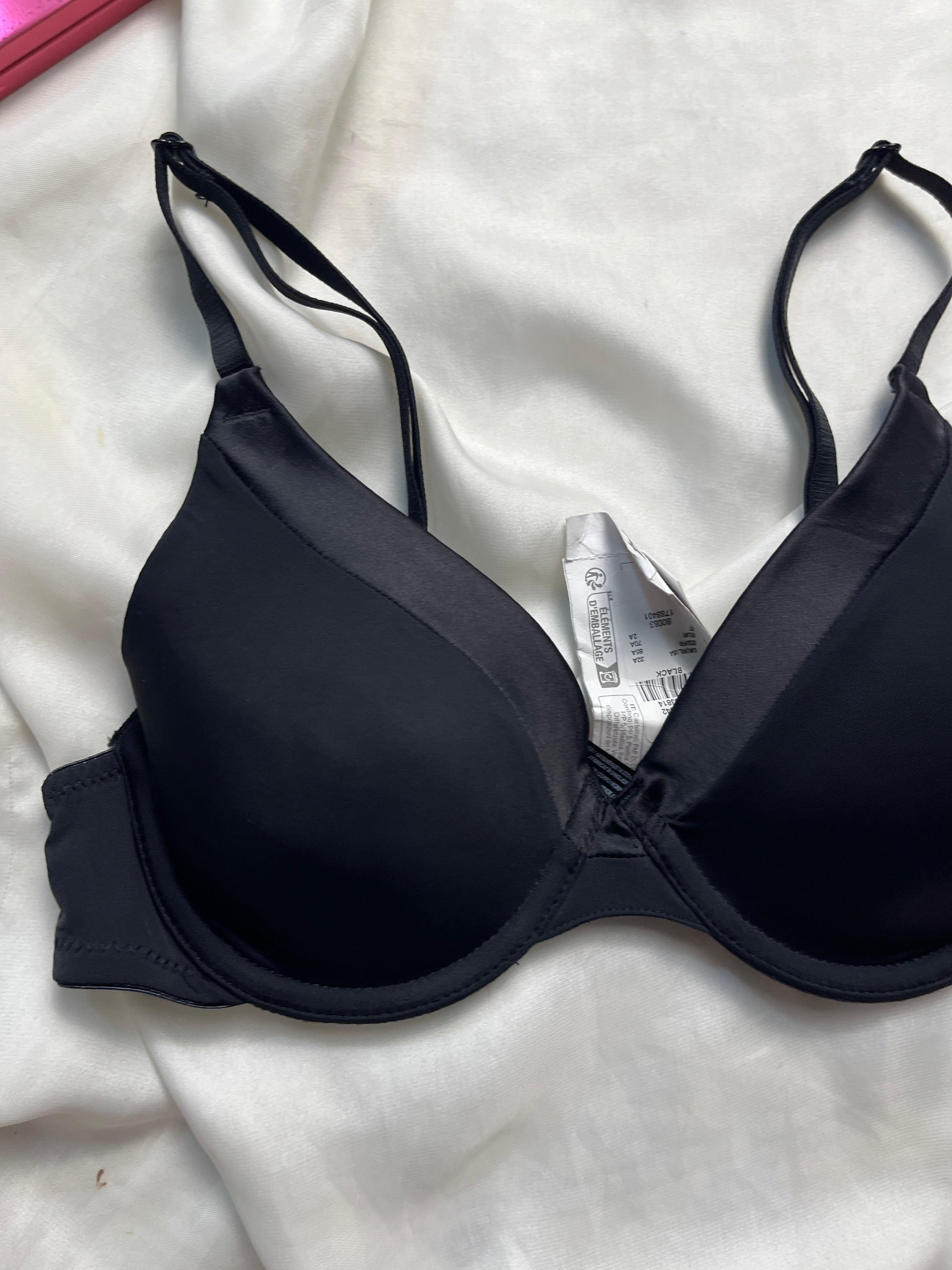 Primark Tagged tshirt wired 32A bra