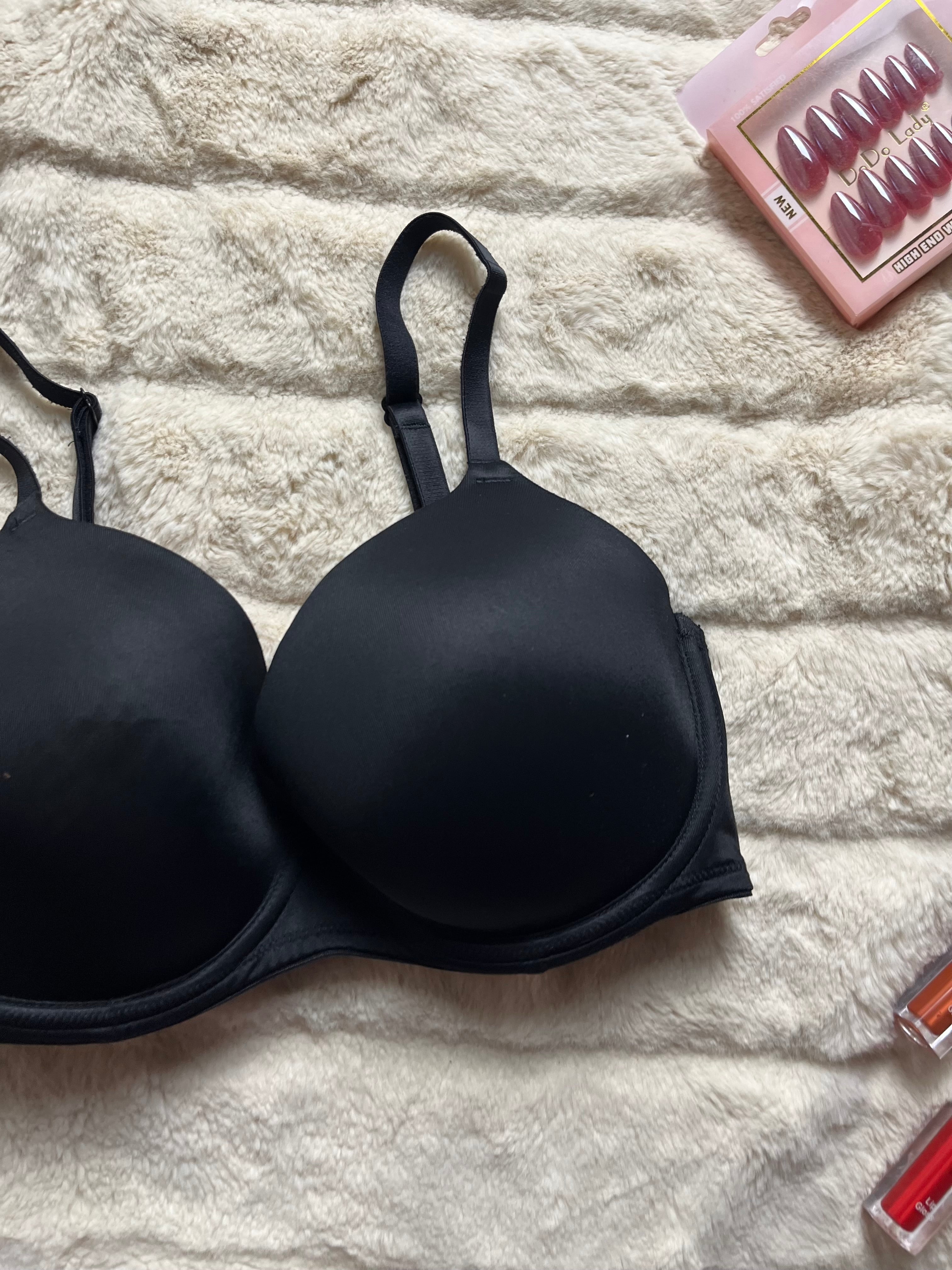 Victoria secret tshirt 32DD bra
