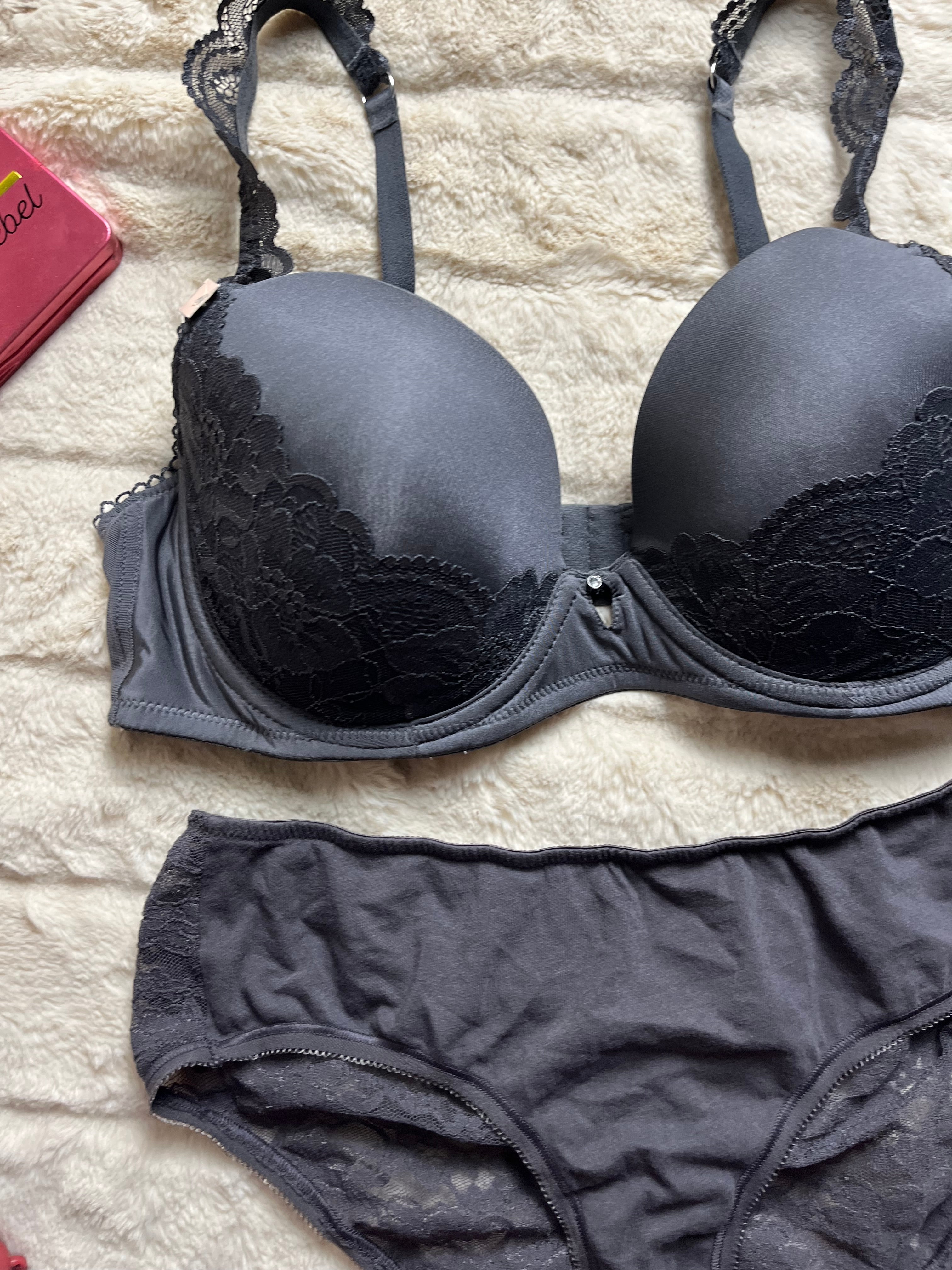 La ven Rose padded 38C bra with Victoria secret large Panty