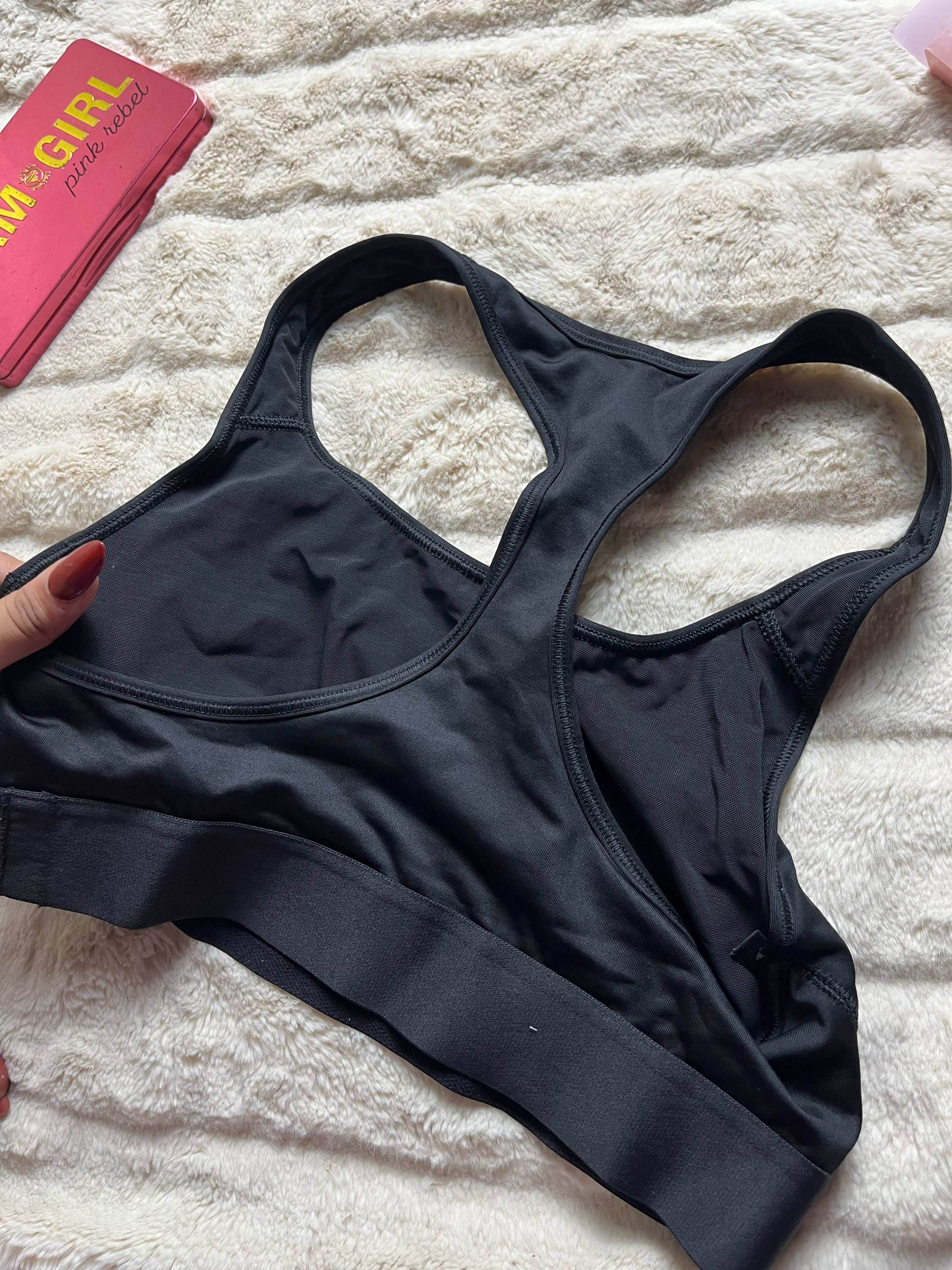 Victoria sports Labelled Medium sports bra