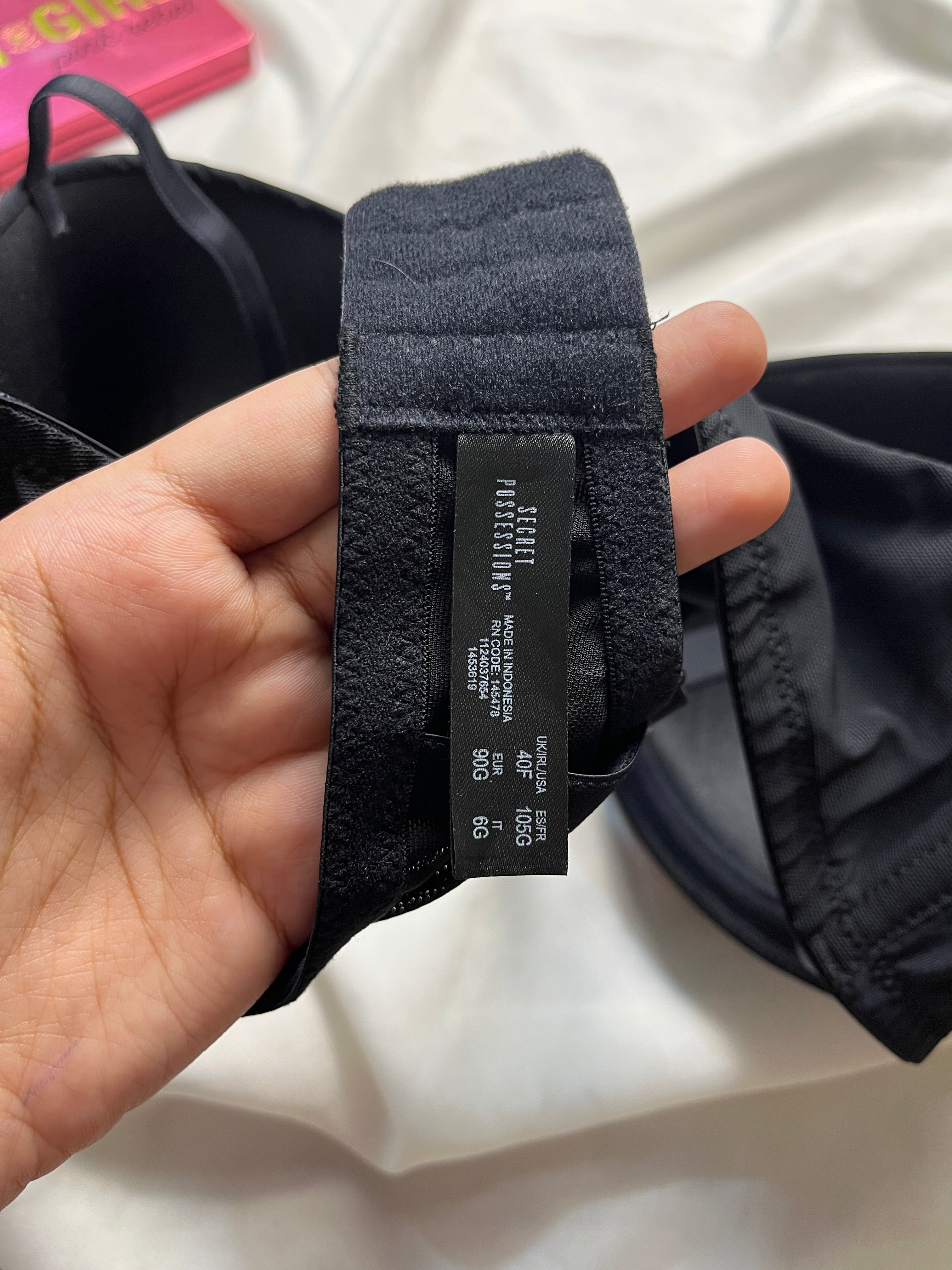 Secret possession Tshirt 40F bra