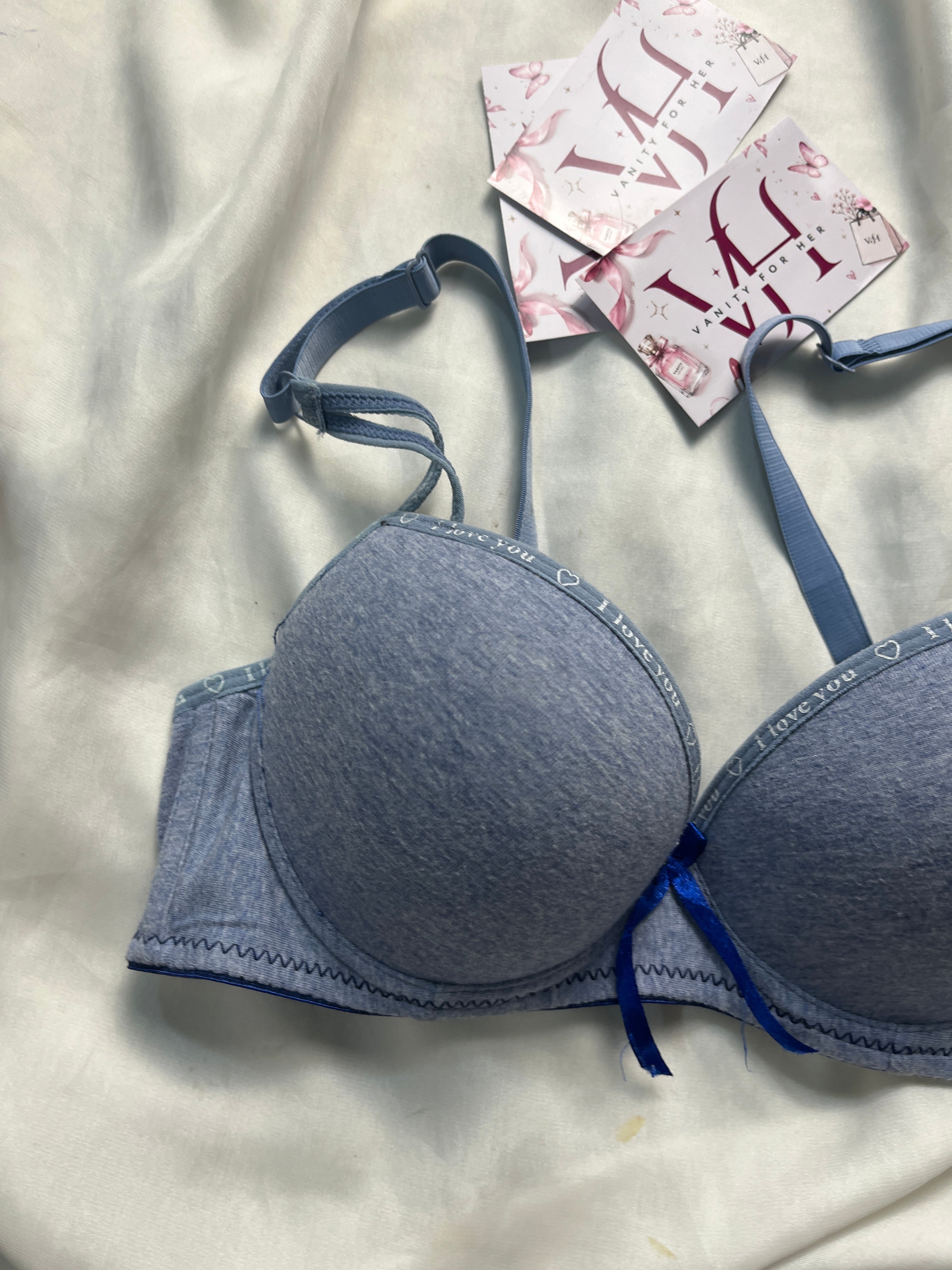 Ancor slightly pushup bra size : 34B