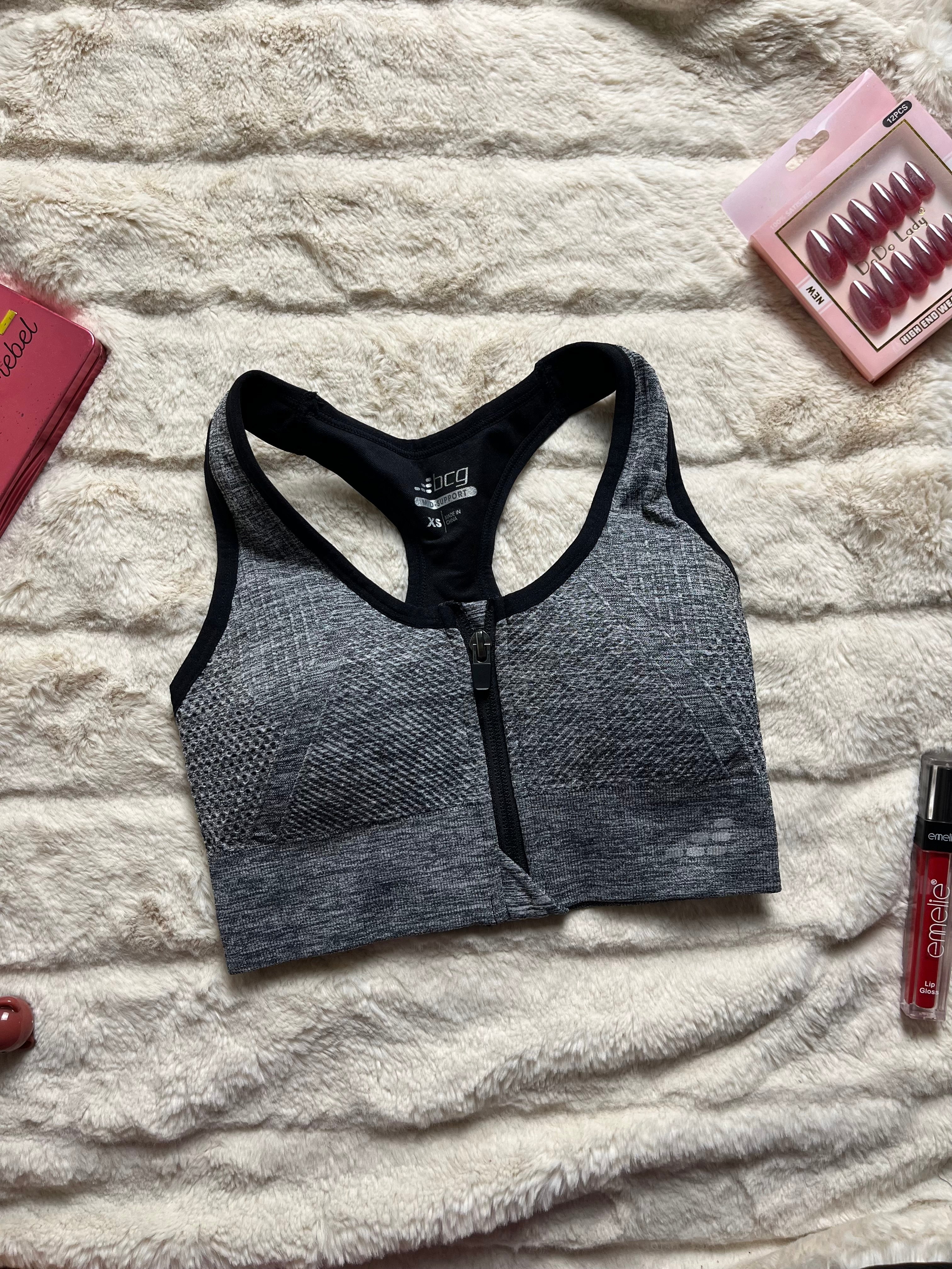 Victoria front open zip small sports bra