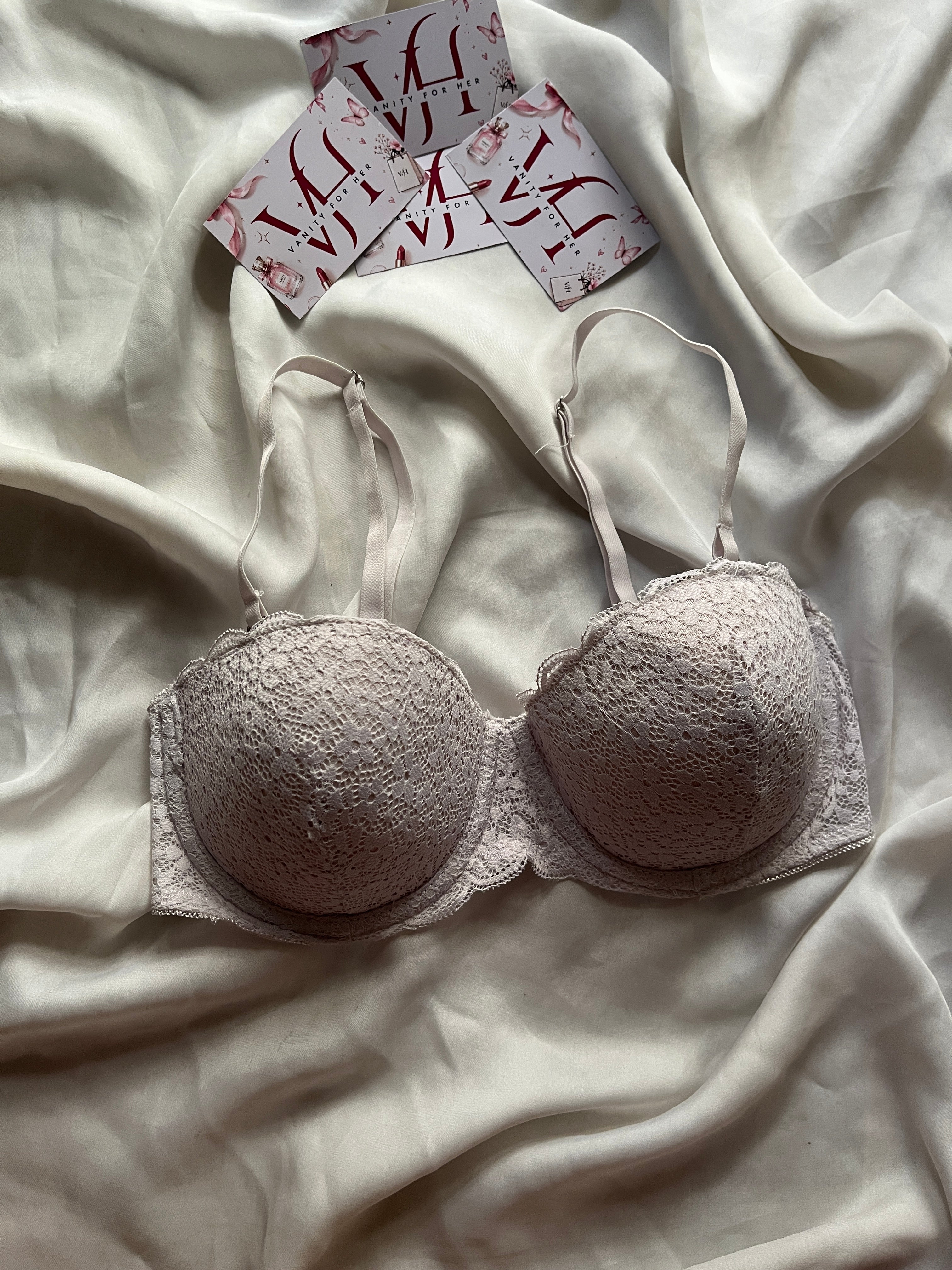 Primark tshirt 32C bra