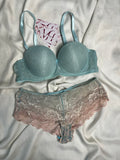Cute floral pair size : 34B with medium panty