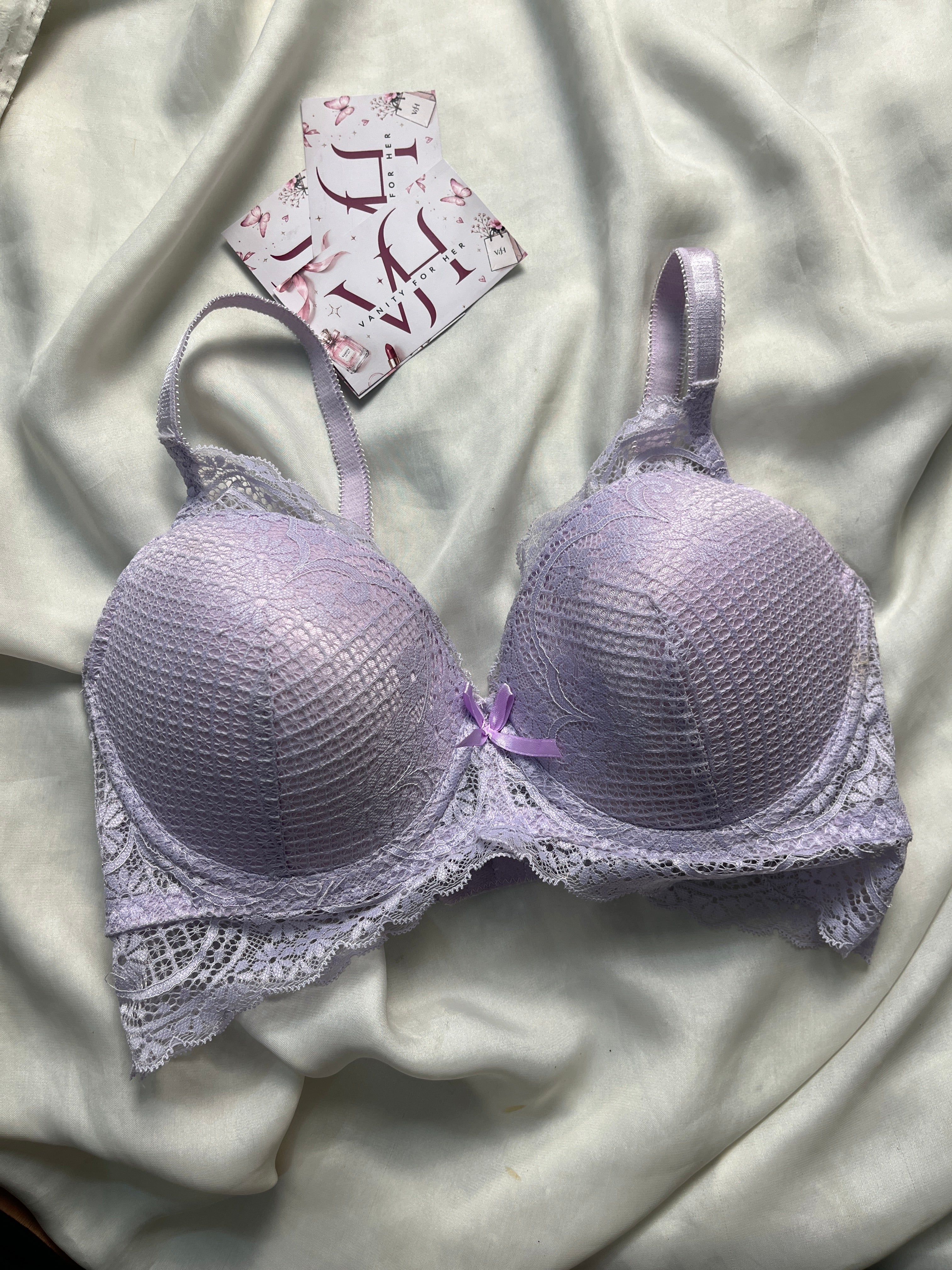 Slightly pushup 32C bra