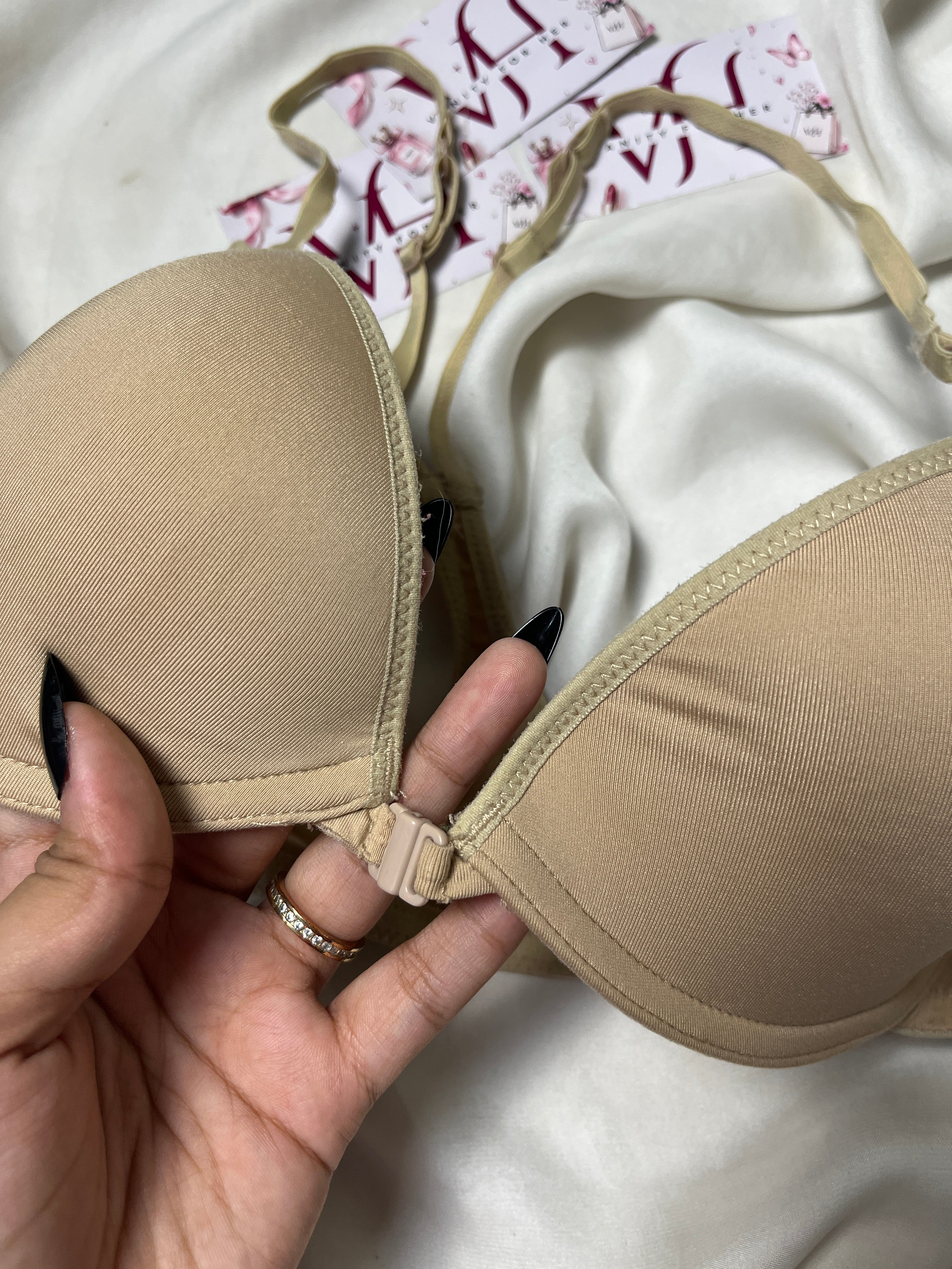 Front open tshirt 34B bra