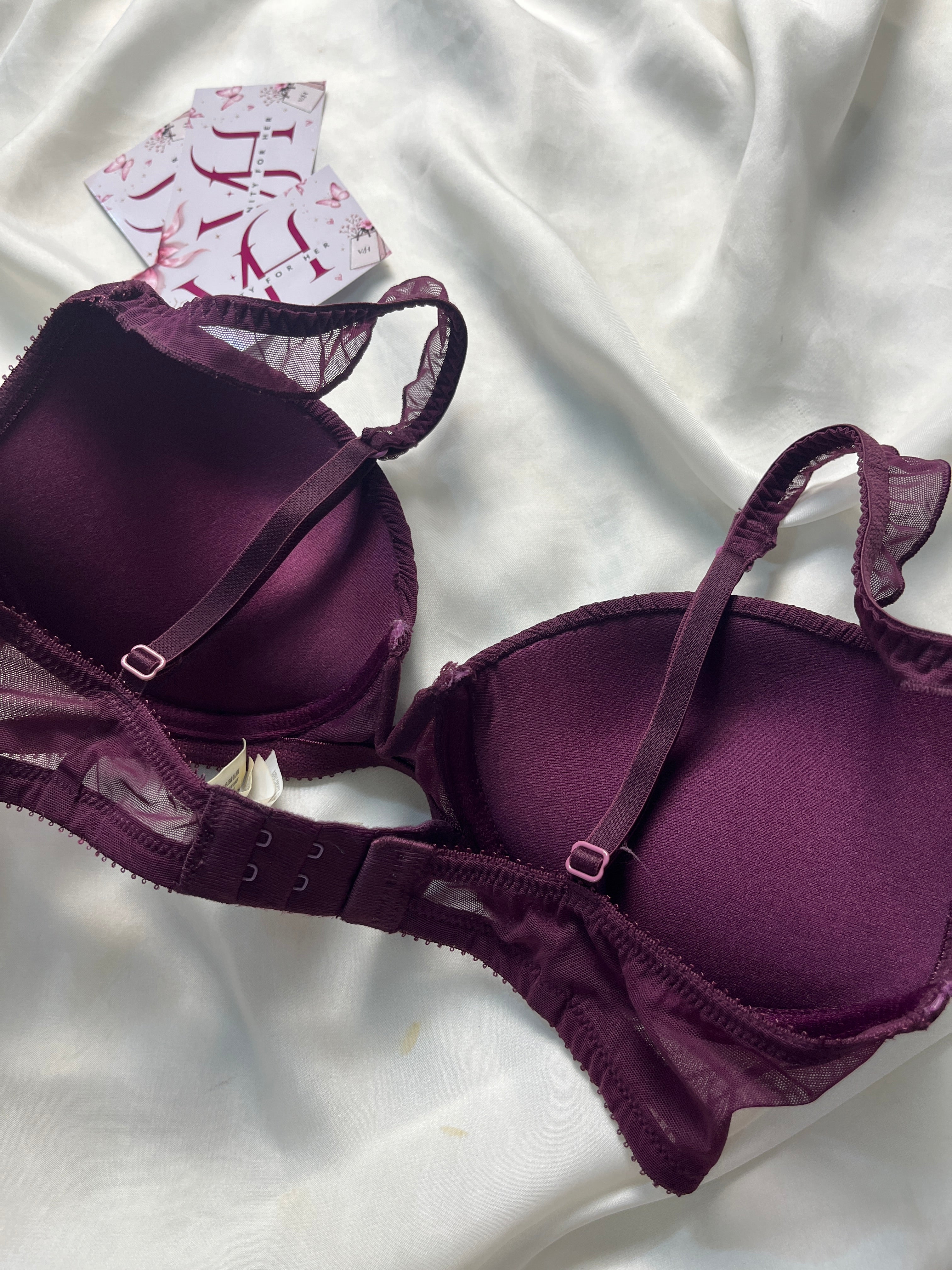 Women’s secret padded 30B/32A bra
