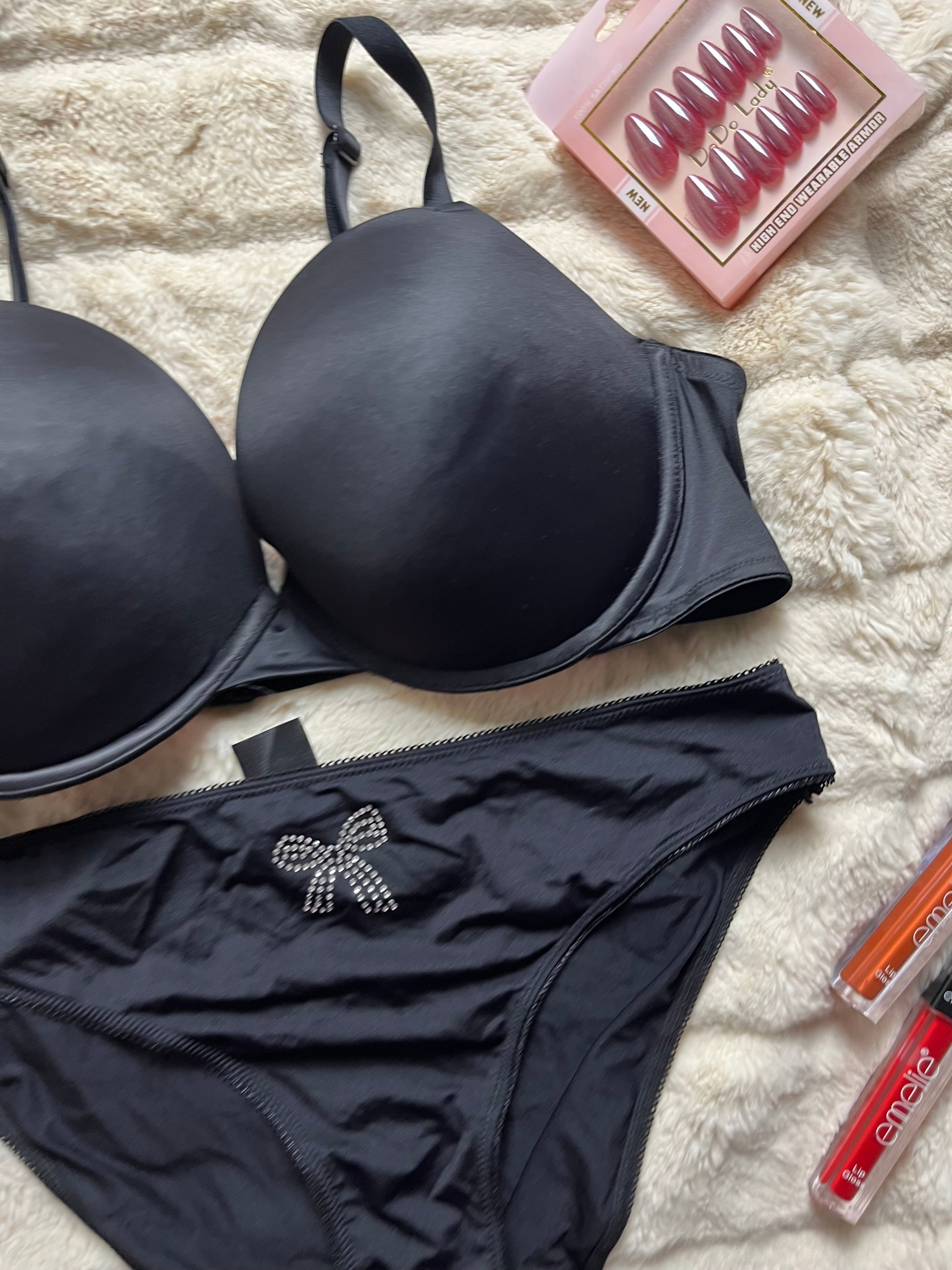 Victoria secret Medium padded pair