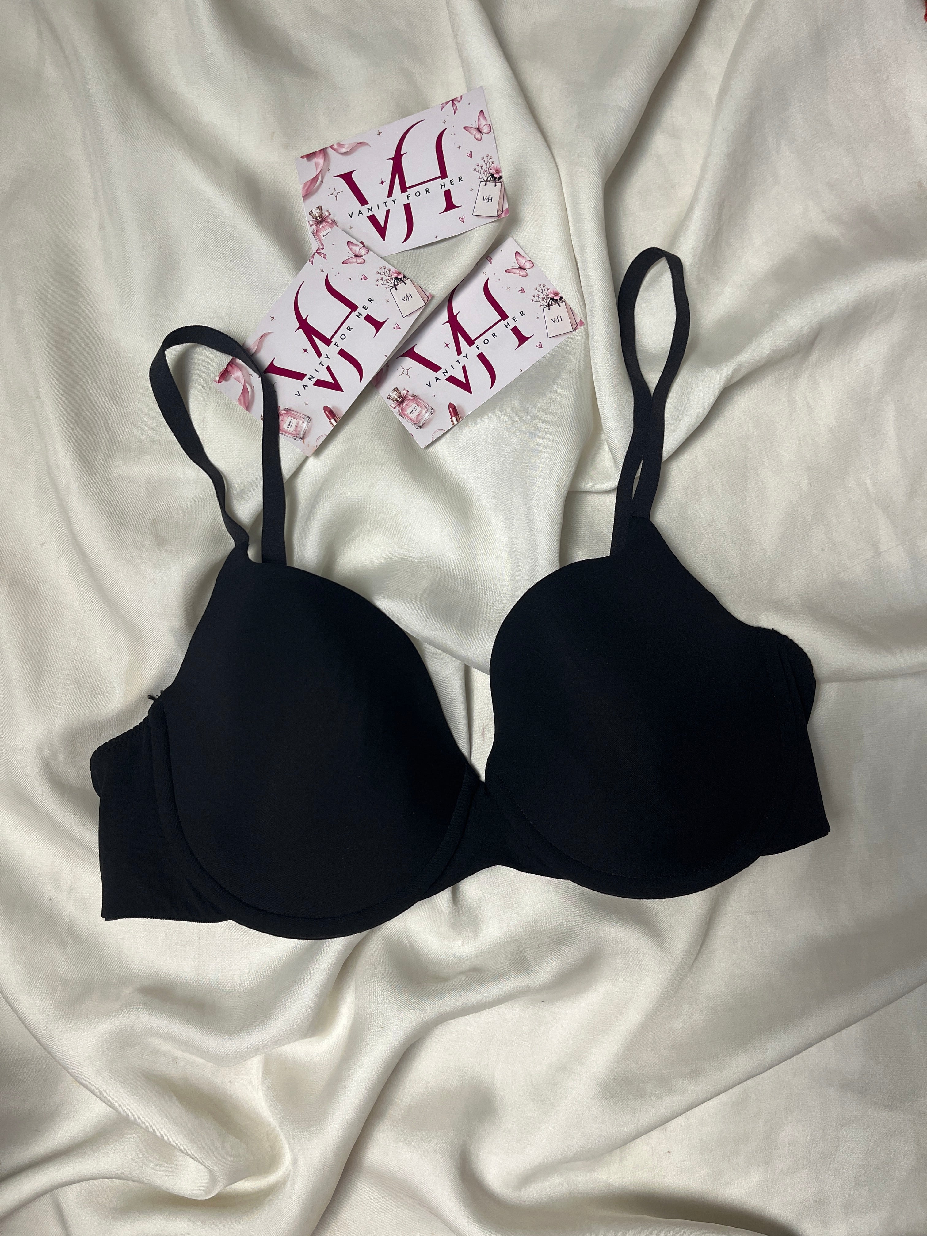 Bras & Things tshirt bra size : 32D