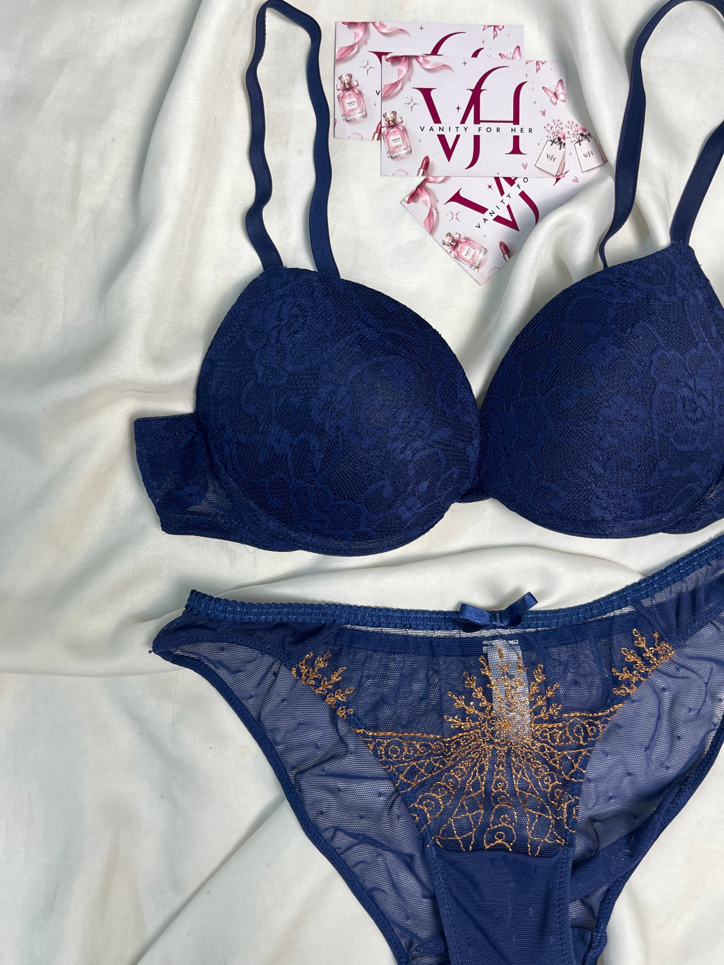 Pushup pair size : 34B with embroidered see through panty