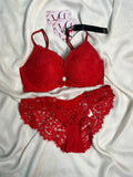 Pushup tagged bra size : 32D with small panty
