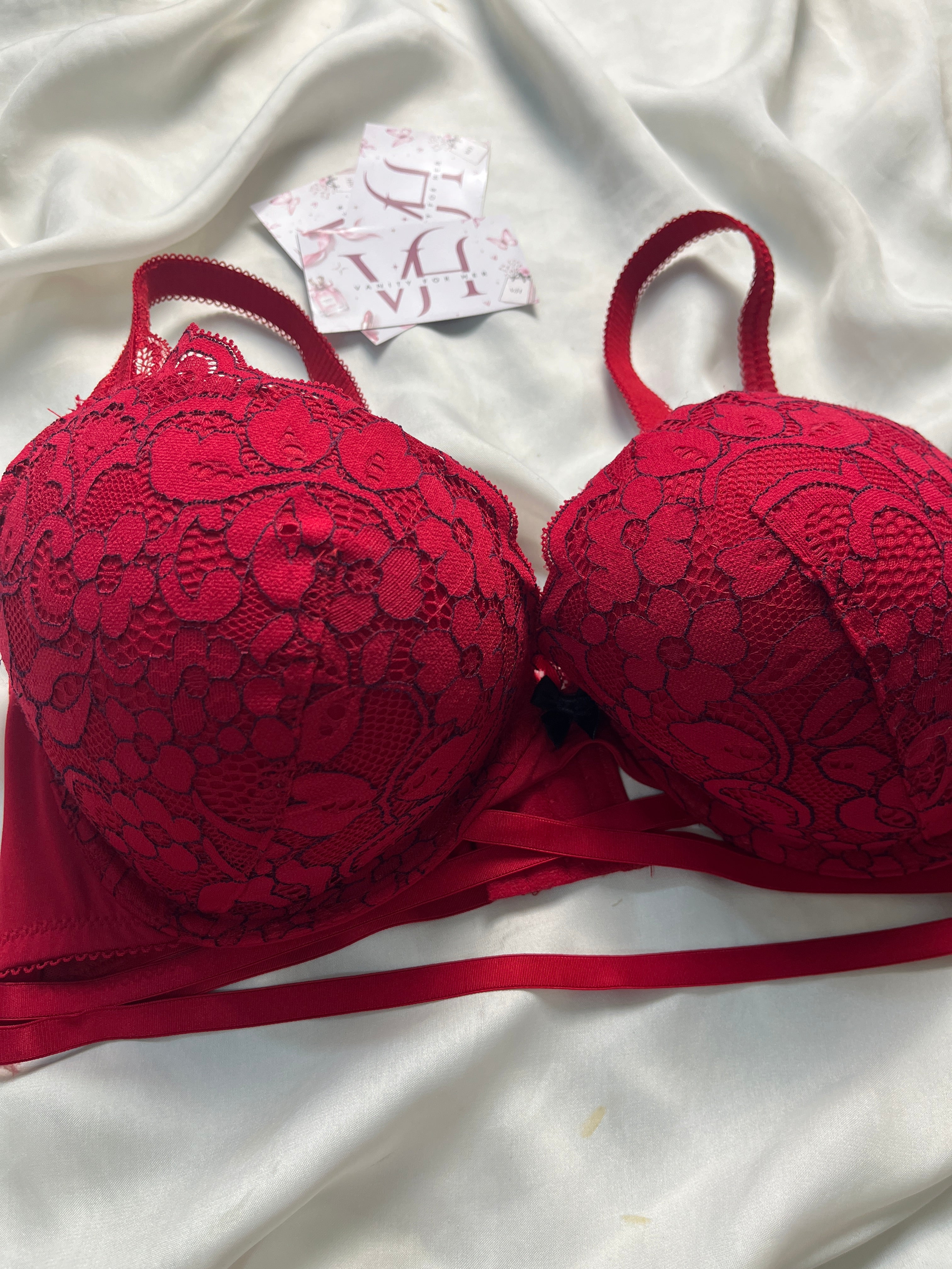 hunkunmoller pushup 38C bra