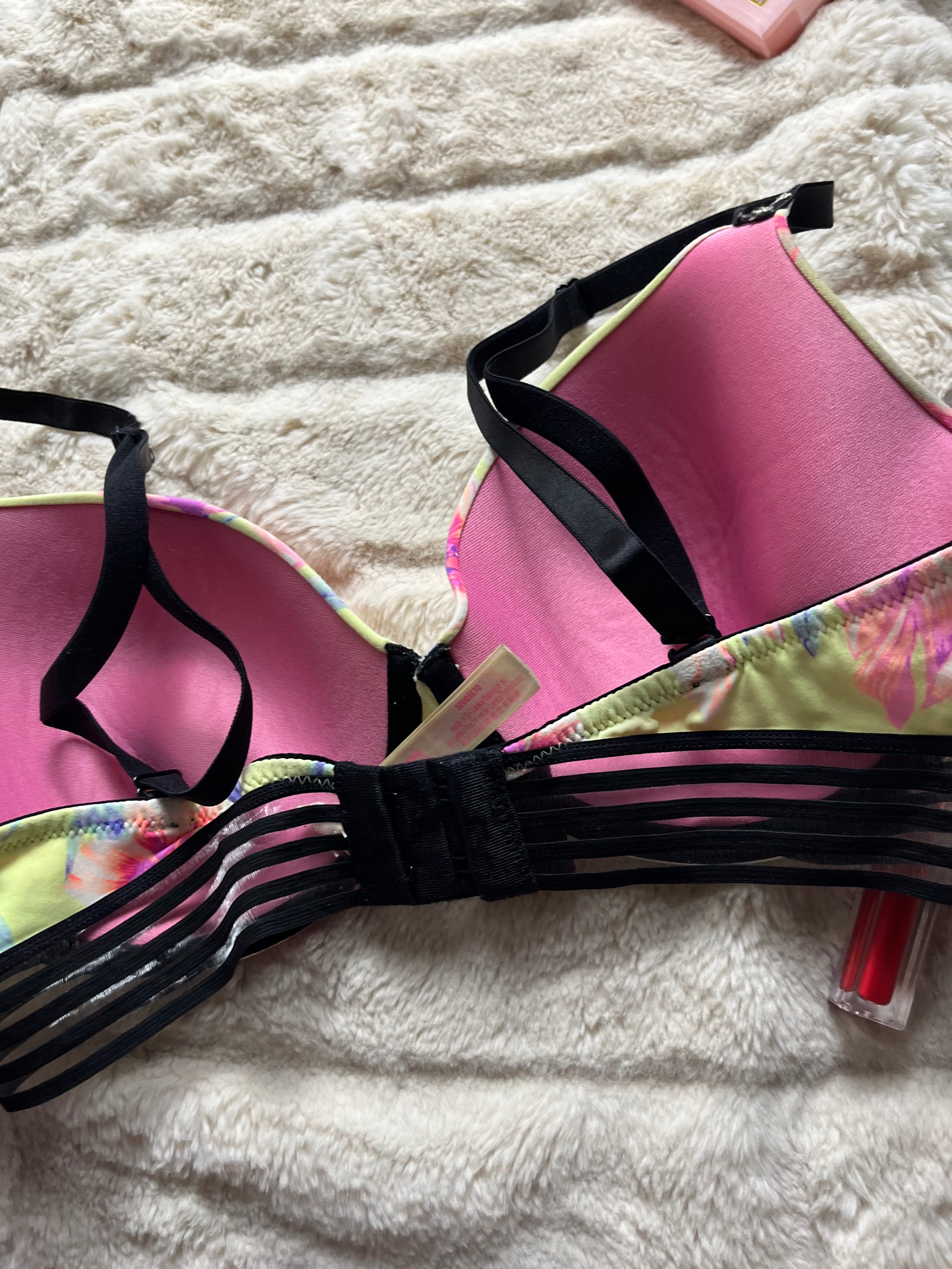 Victoria secret 32E Tshirt bra